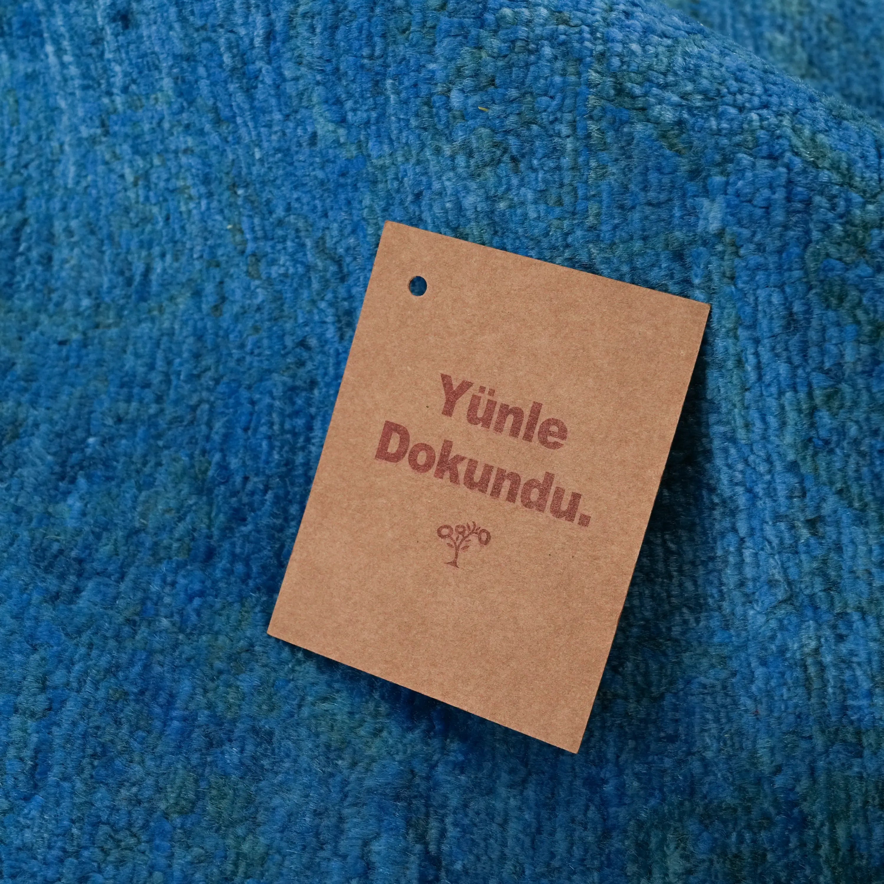 Retro Series Vintage Design Hand Woven Carpet