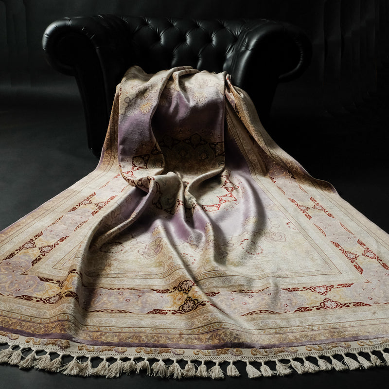 El Dokuma Mor Madalyon Desenli Saf İpek Halı