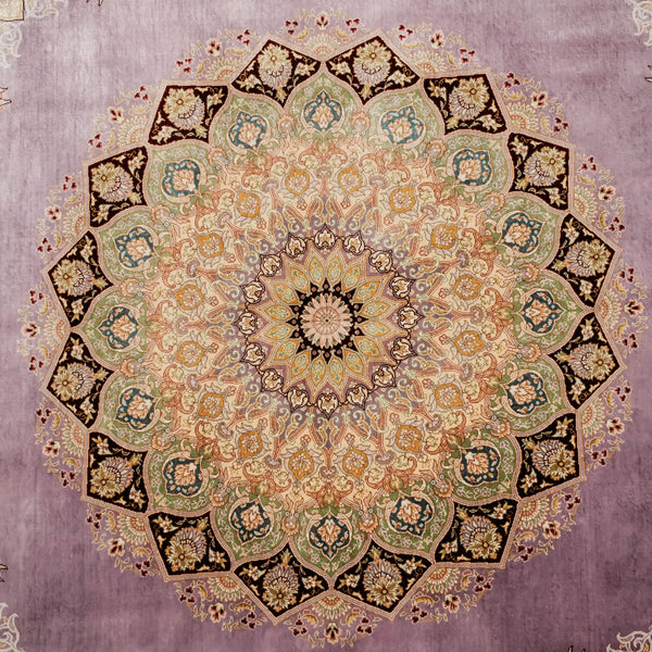 El Dokuma Mor Madalyon Desenli Saf İpek Halı