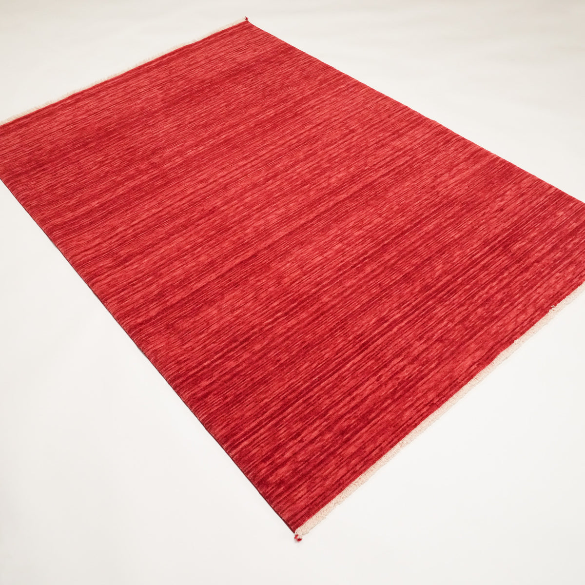Sade Desenli Kırmızı Yün Halı, 130x190 cm — Halıcızade