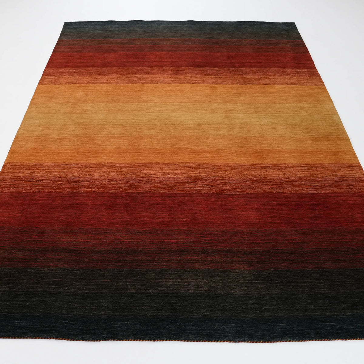 Sade Desenli Yün Terra Tezgah Dokuma Halı — 172x239, 200x300 cm