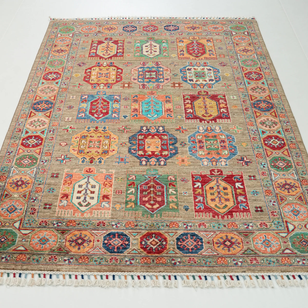 Şahzade Serisi El Dokuma Anadolu Desenli Vizon Yün Halı — 147x202 cm
