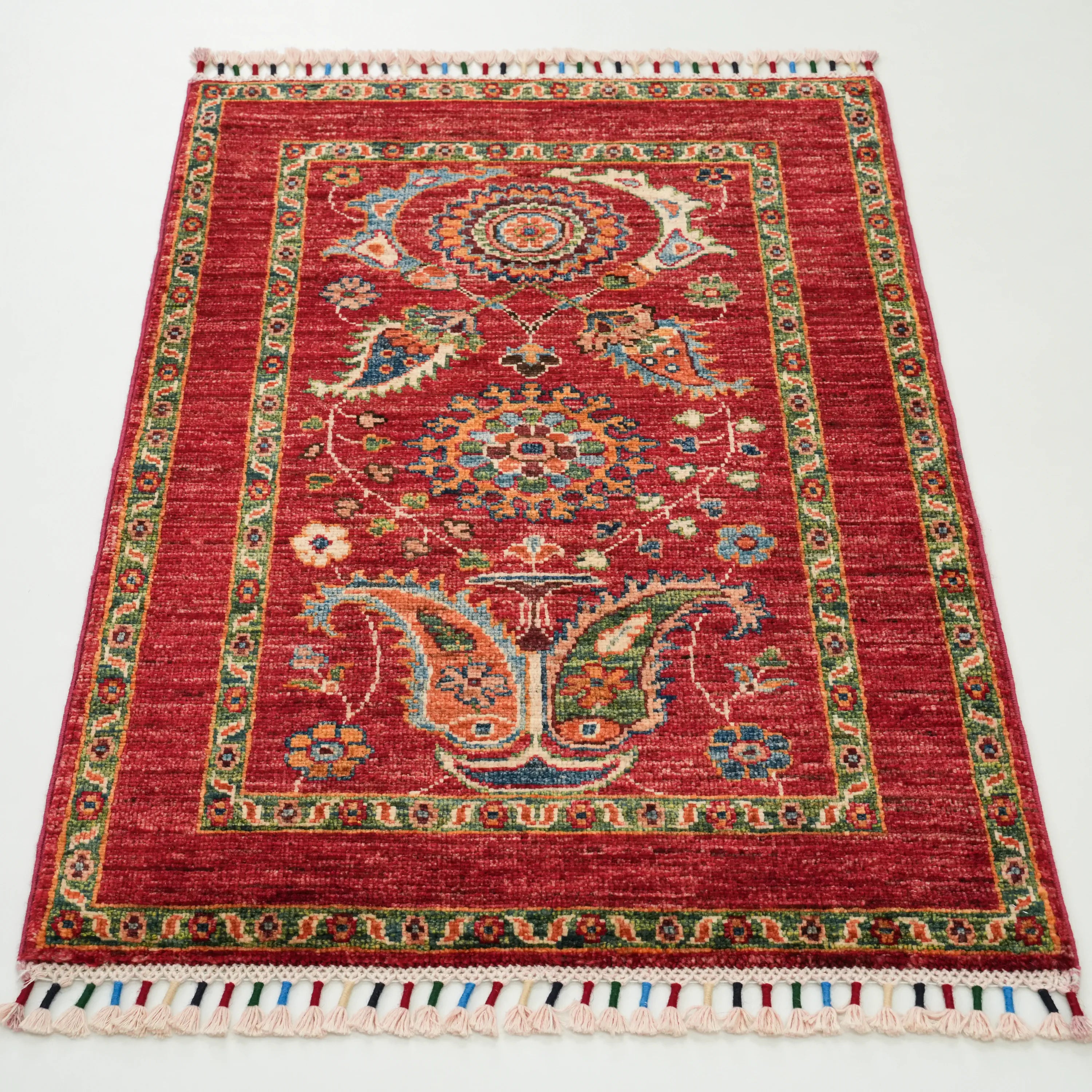 Şahzade Series Handwoven Classic Uşak Patterned Red Wool Rug