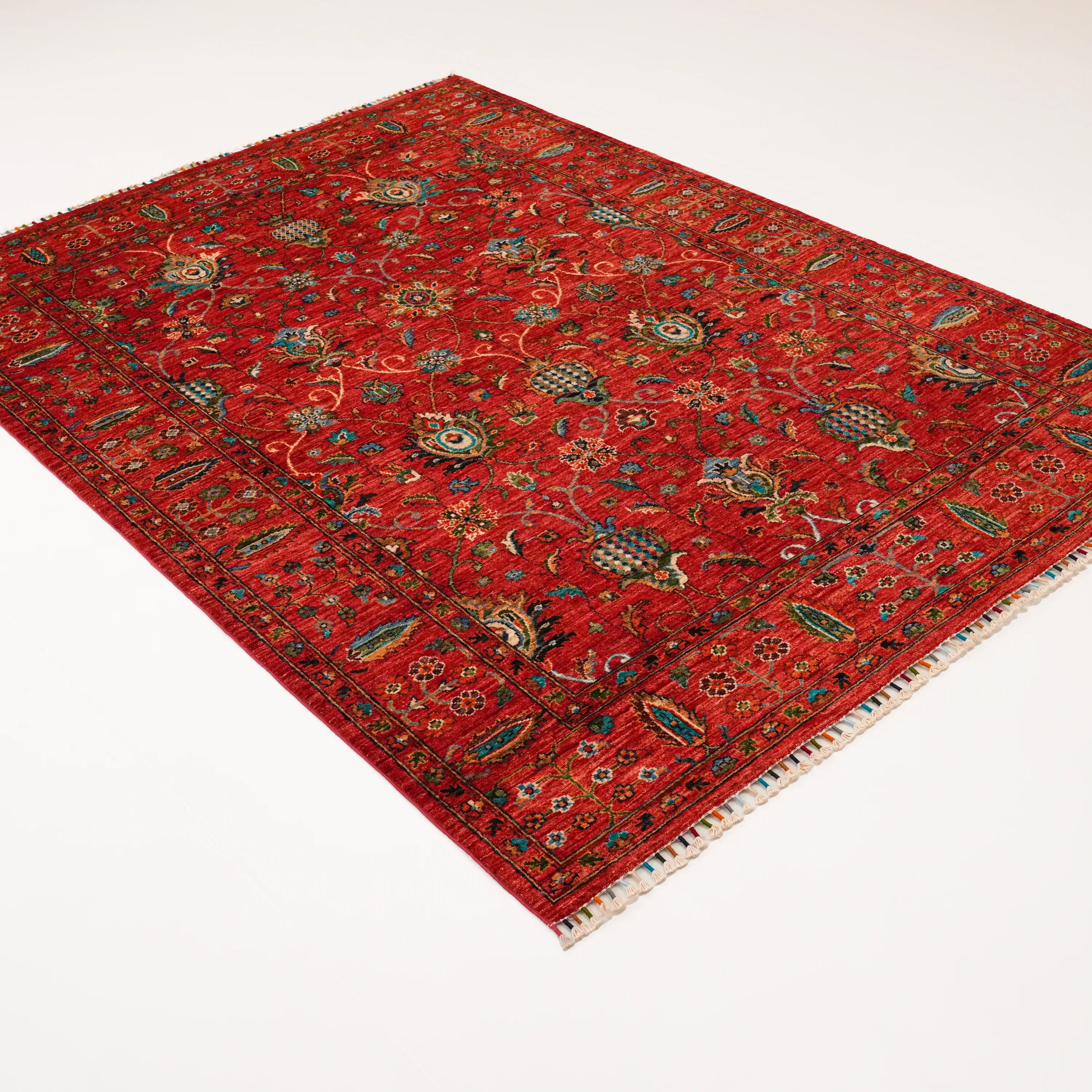 Şahzade Serisi El Dokuma Uşak Desenli Kırmızı Yün Halı