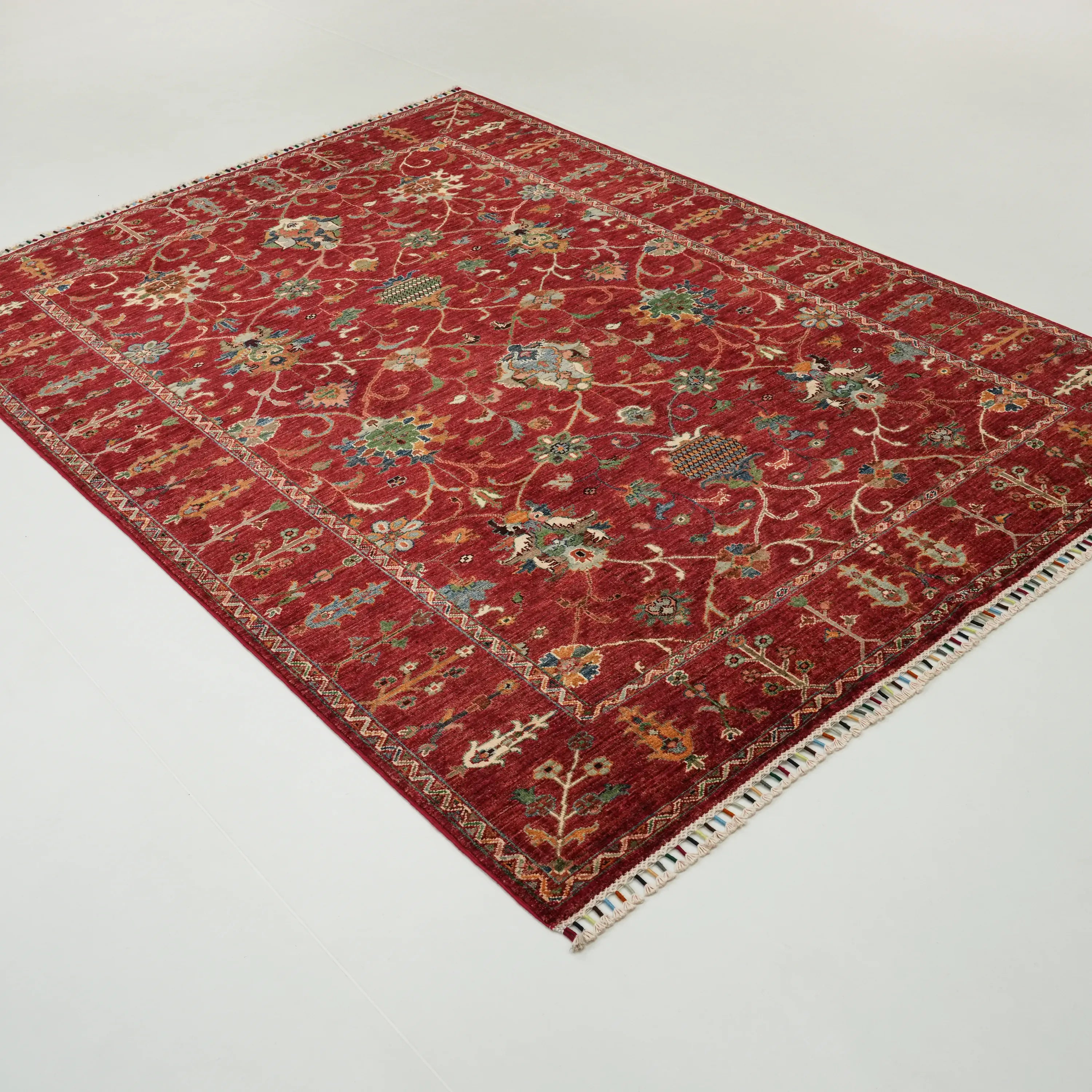 Şahzade Serisi El Dokuma Uşak Desenli Kırmızı Yün Halı