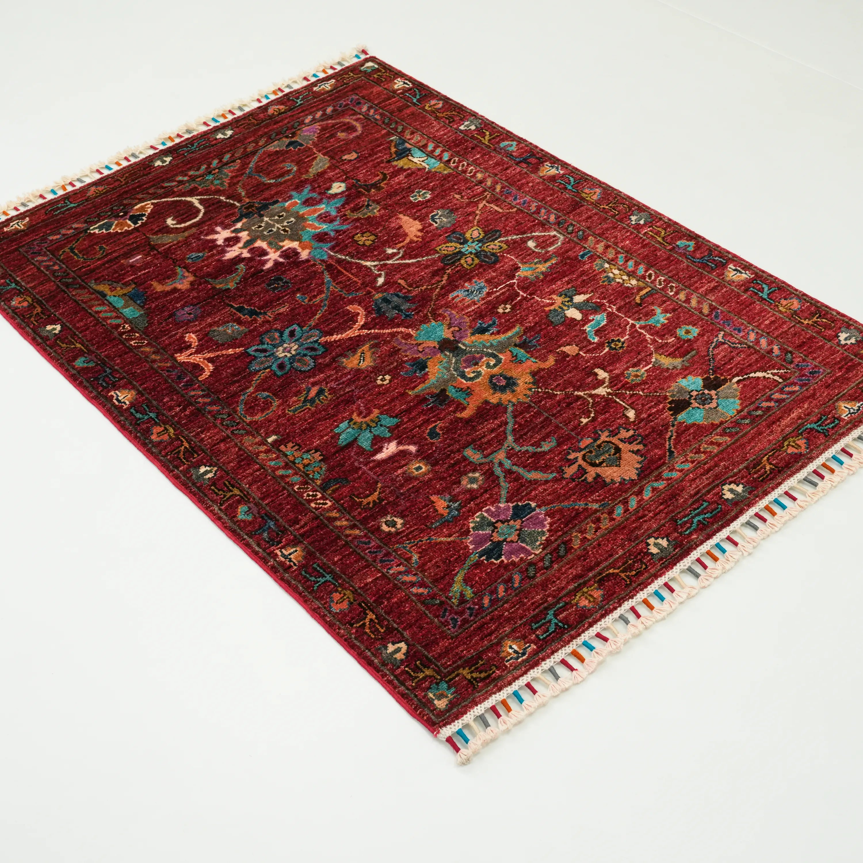 Şahzade Serisi El Dokuma Uşak Desenli Klasik Yün Kırmızı Halı