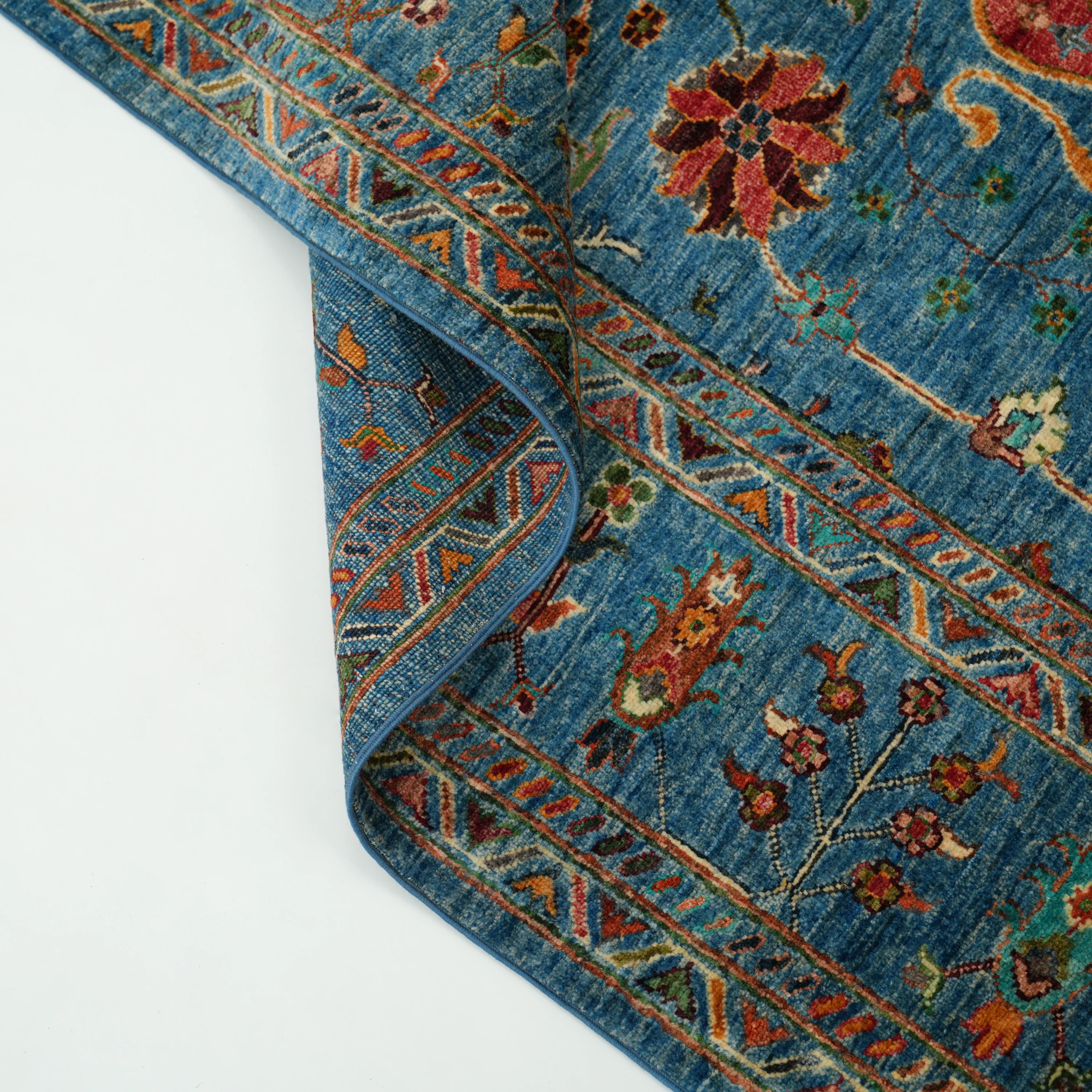 Şahzade Serisi El Dokuma Uşak Desenli Mavi Yün Halı