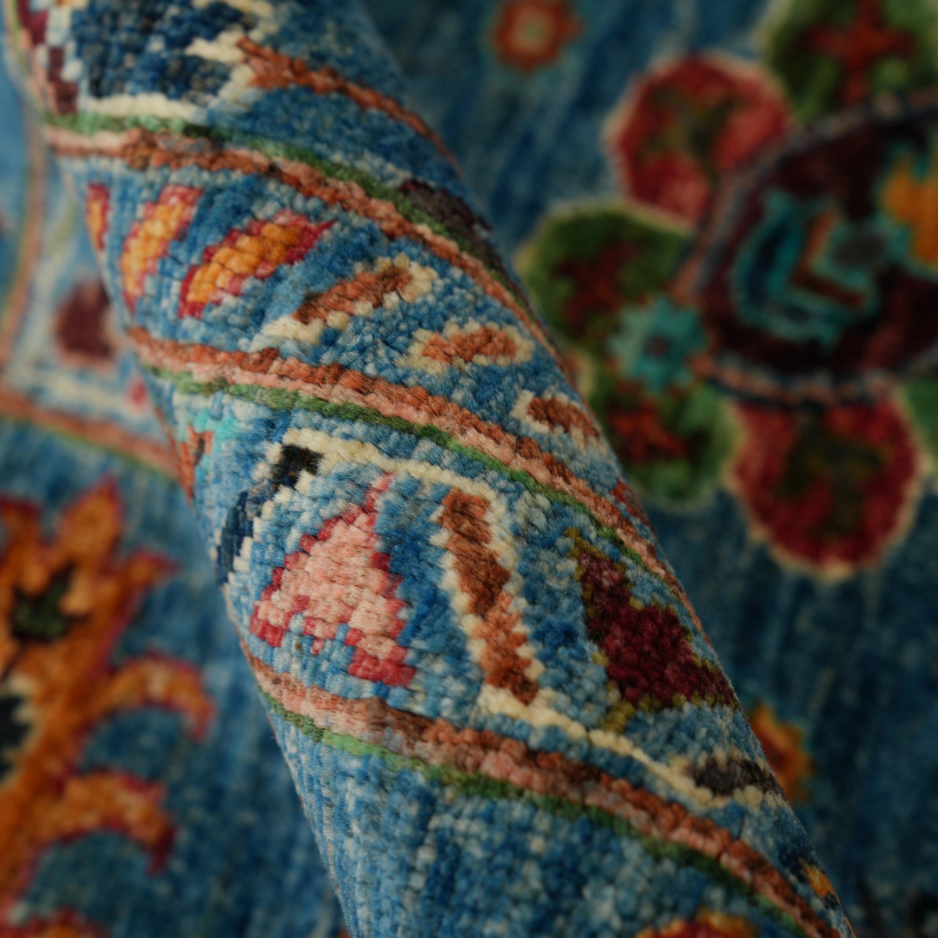 Şahzade Serisi El Dokuma Uşak Desenli Mavi Yün Halı