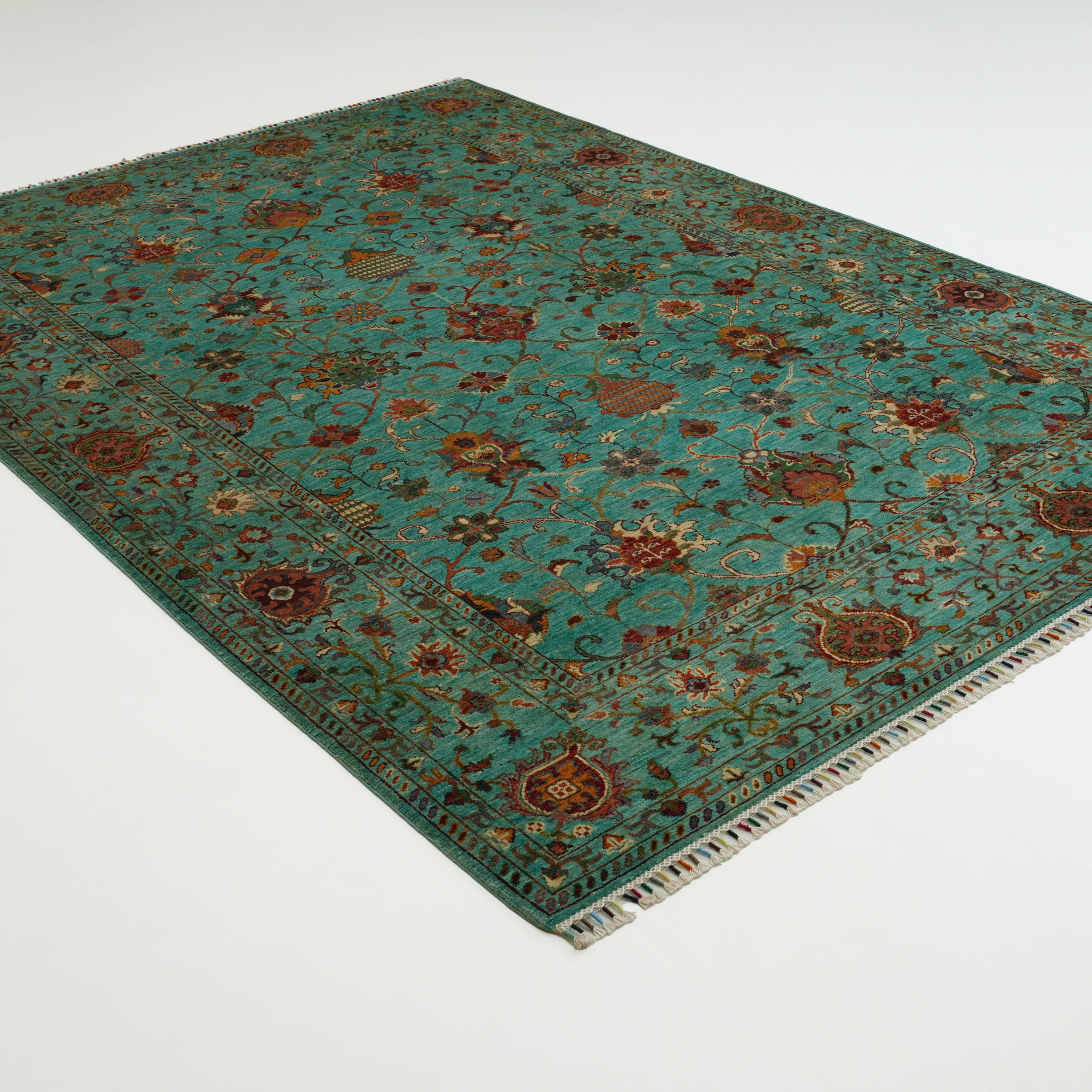 Şahzade Serisi El Dokuma Uşak Desenli Turkuaz Yün Halı