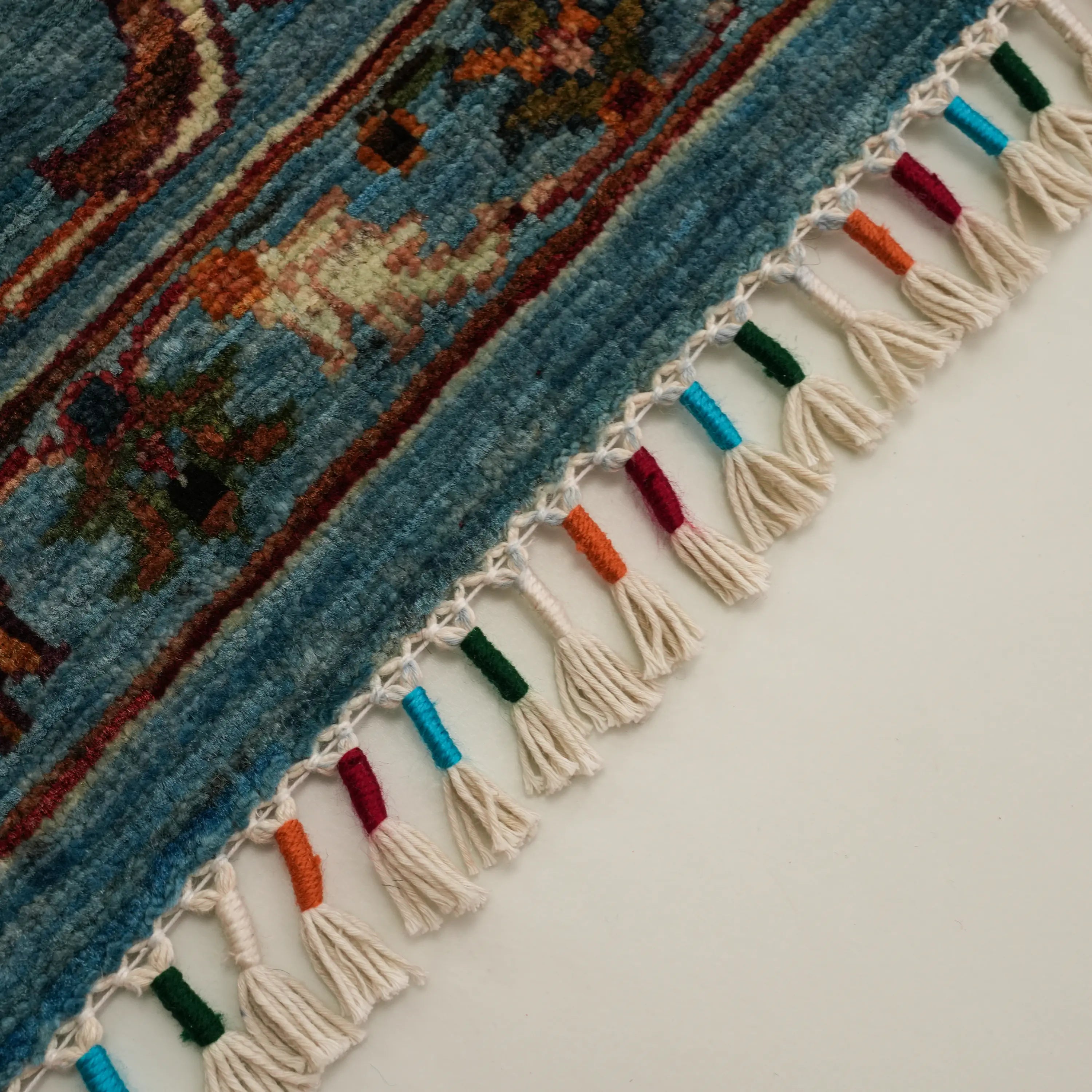 Şahzade Serisi El Dokuma Uşak Desenli Turkuaz Yün Halı