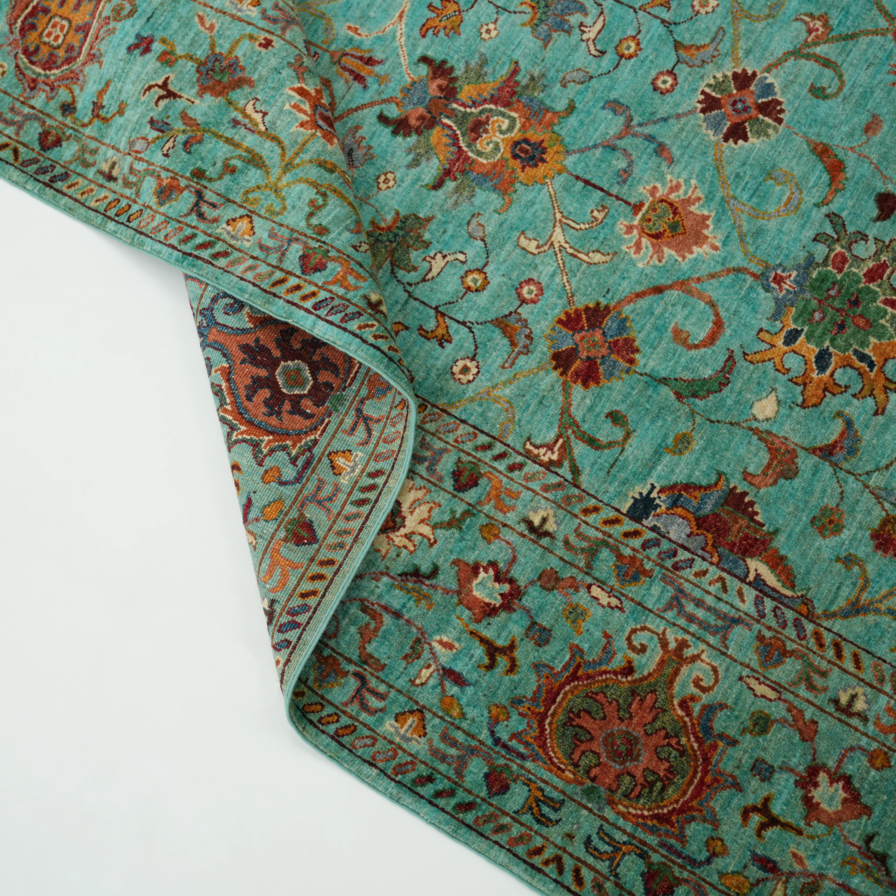 Şahzade Serisi El Dokuma Uşak Desenli Turkuaz Yün Halı