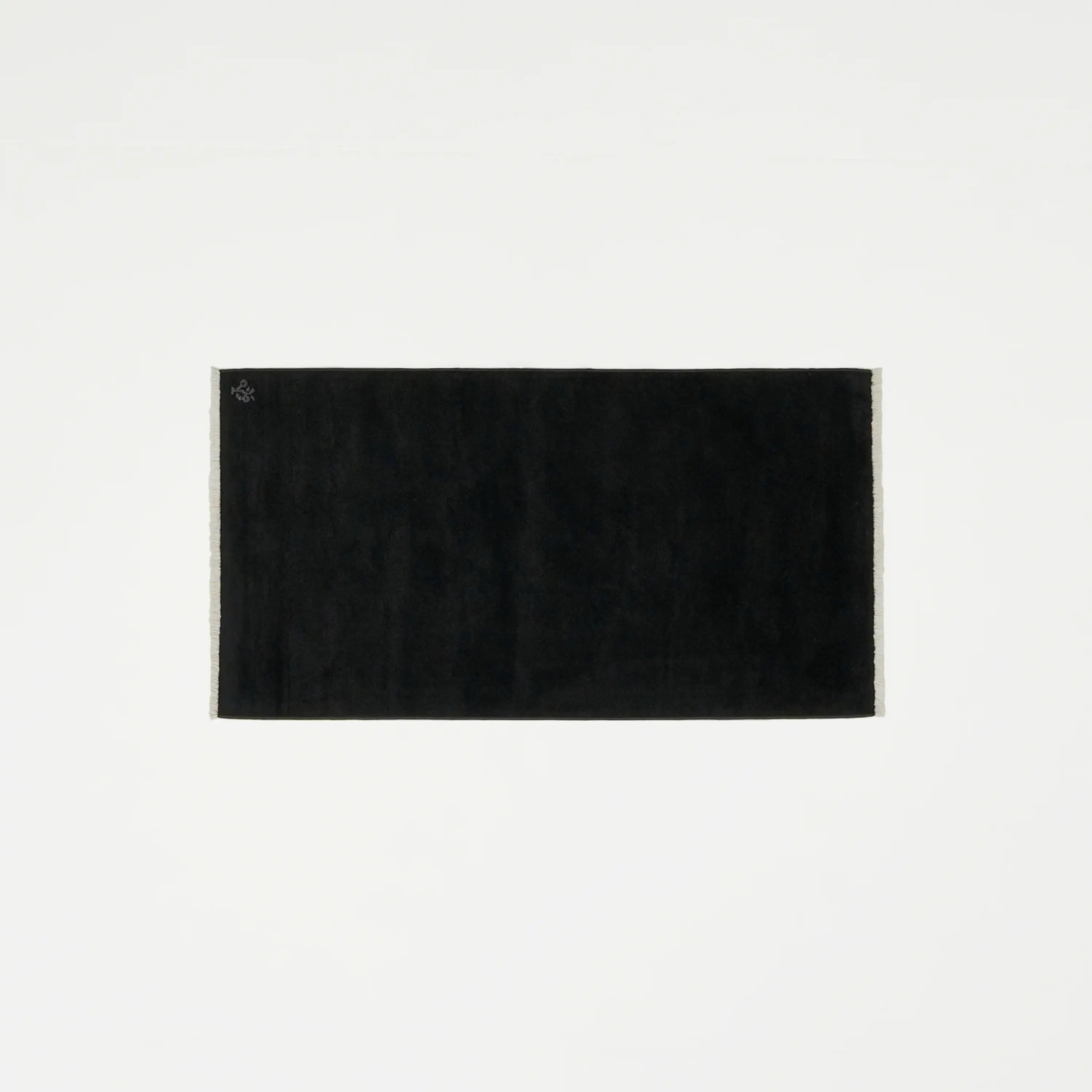 Sekoya Serisi Sade Desenli Siyah Tezgah Dokuma Halı