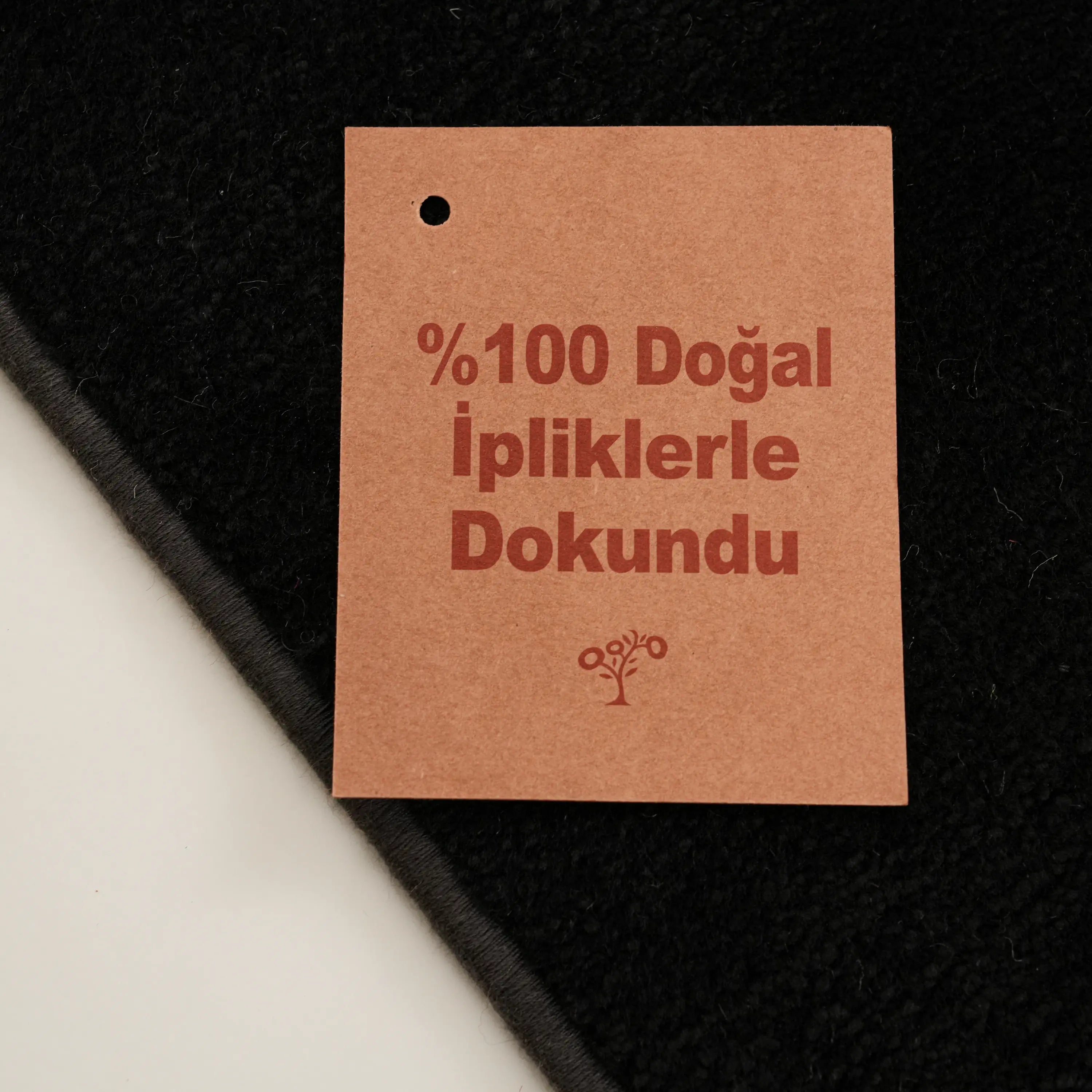 Sekoya Serisi Sade Desenli Siyah Tezgah Dokuma Halı