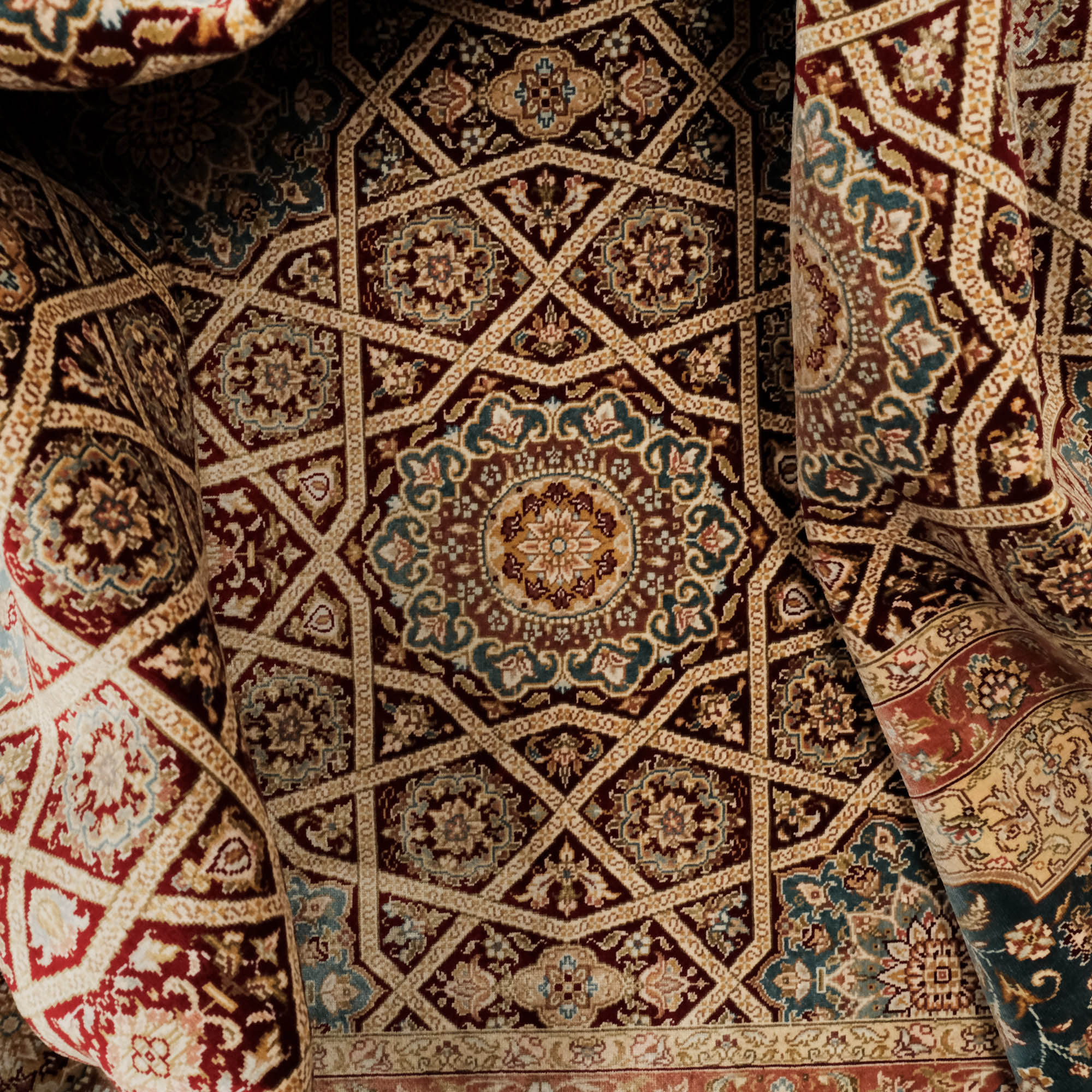 Seljuk Patterned Hand-Woven Burgundy Carpet