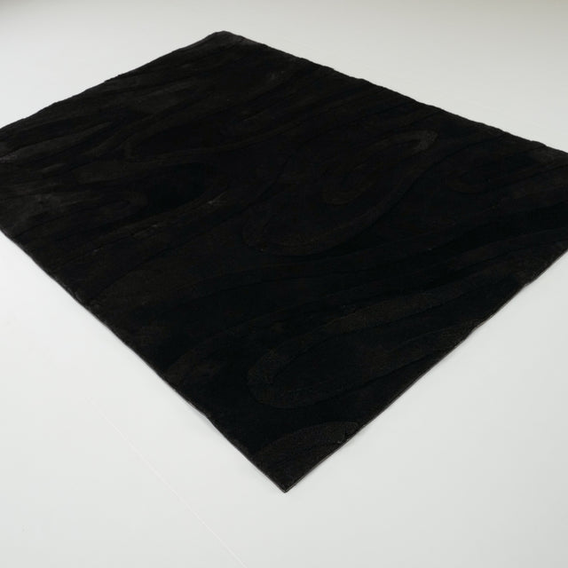 Siyah Soyut Desenli Kuzu Postu Halı, 169x239 cm — Halıcızade