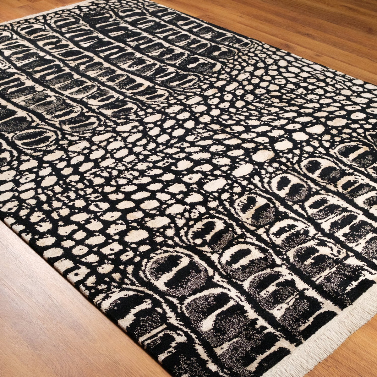 Soyut Desenli El Dokuma Halı, siyah, 170x240 cm — Halıcızade