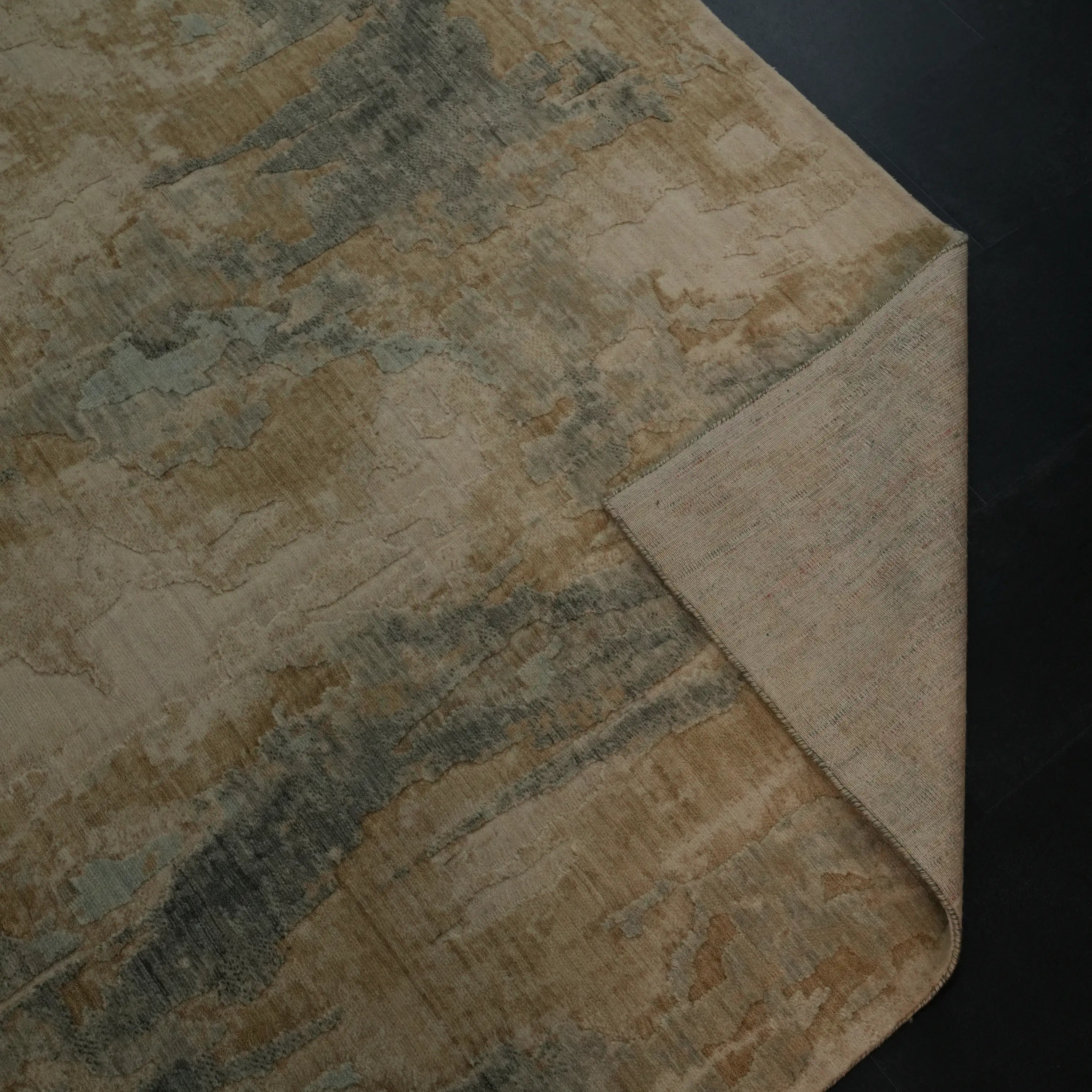 Soyut Desenli Krem Modern Yün Tezgah Dokuma Halı