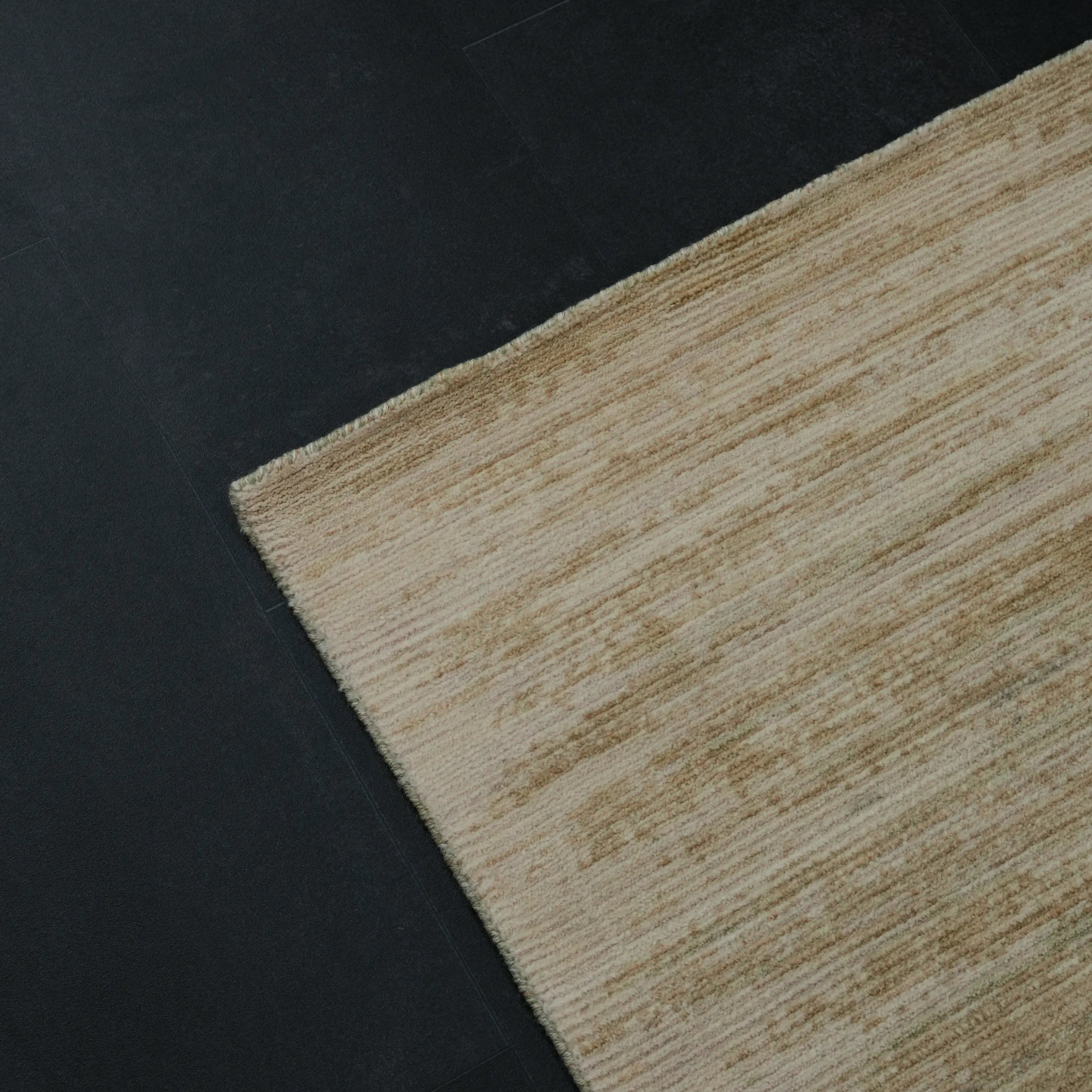 Soyut Desenli Modern Yün Krem Tezgah Dokuma Halı