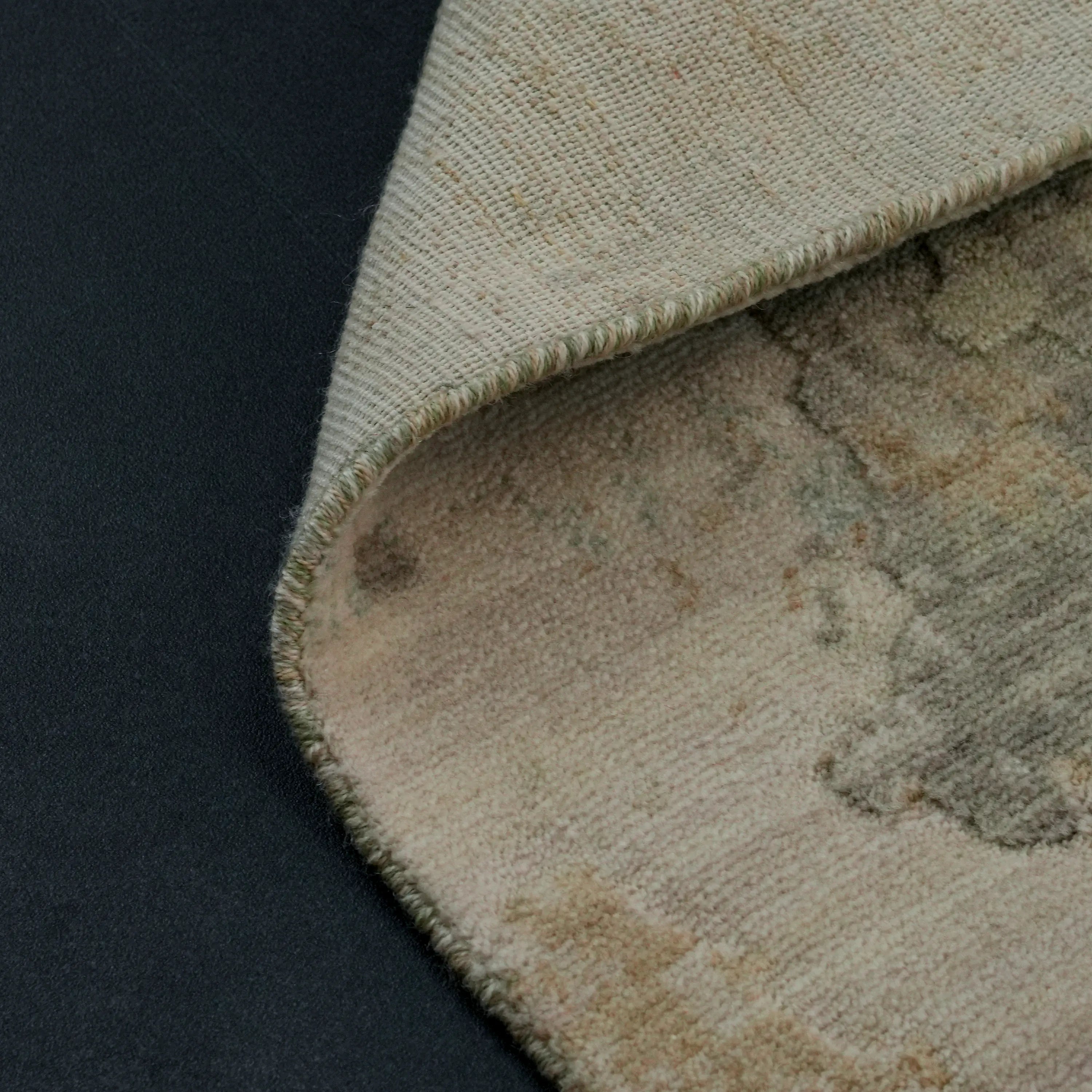 Soyut Desenli Yün Krem Modern Tezgah Dokuma Halı