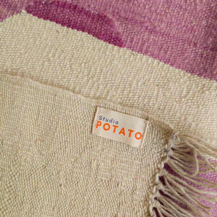 Studio Potato Pink Divison El Dokuması Kilim