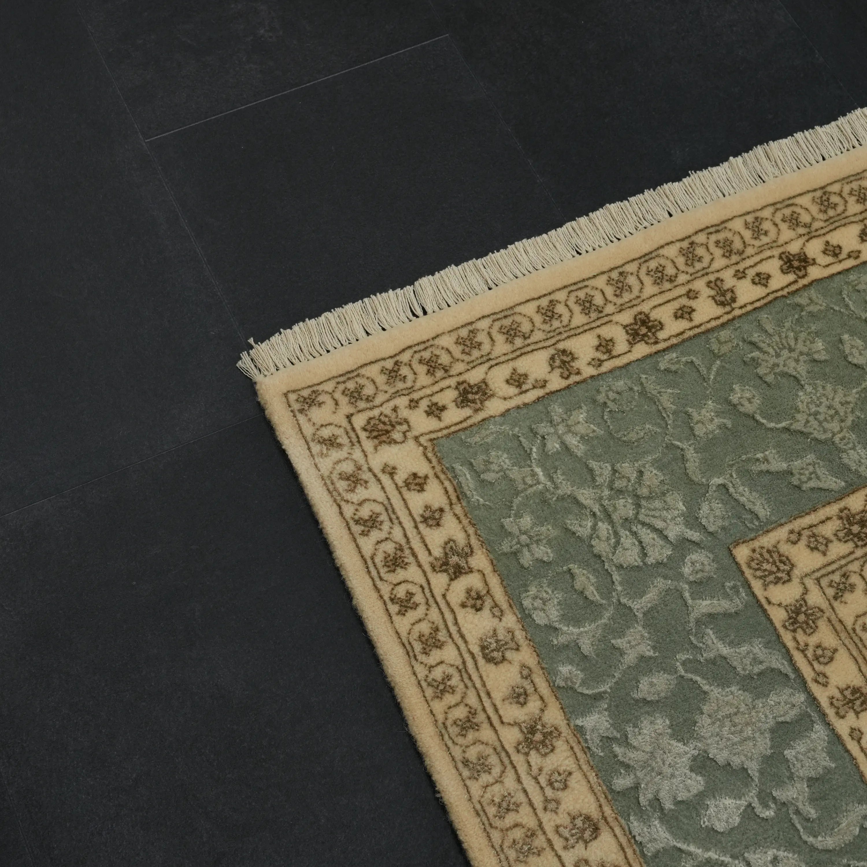 Sultanahmet Series Handwoven Floral Pattern Wool Cream Rug