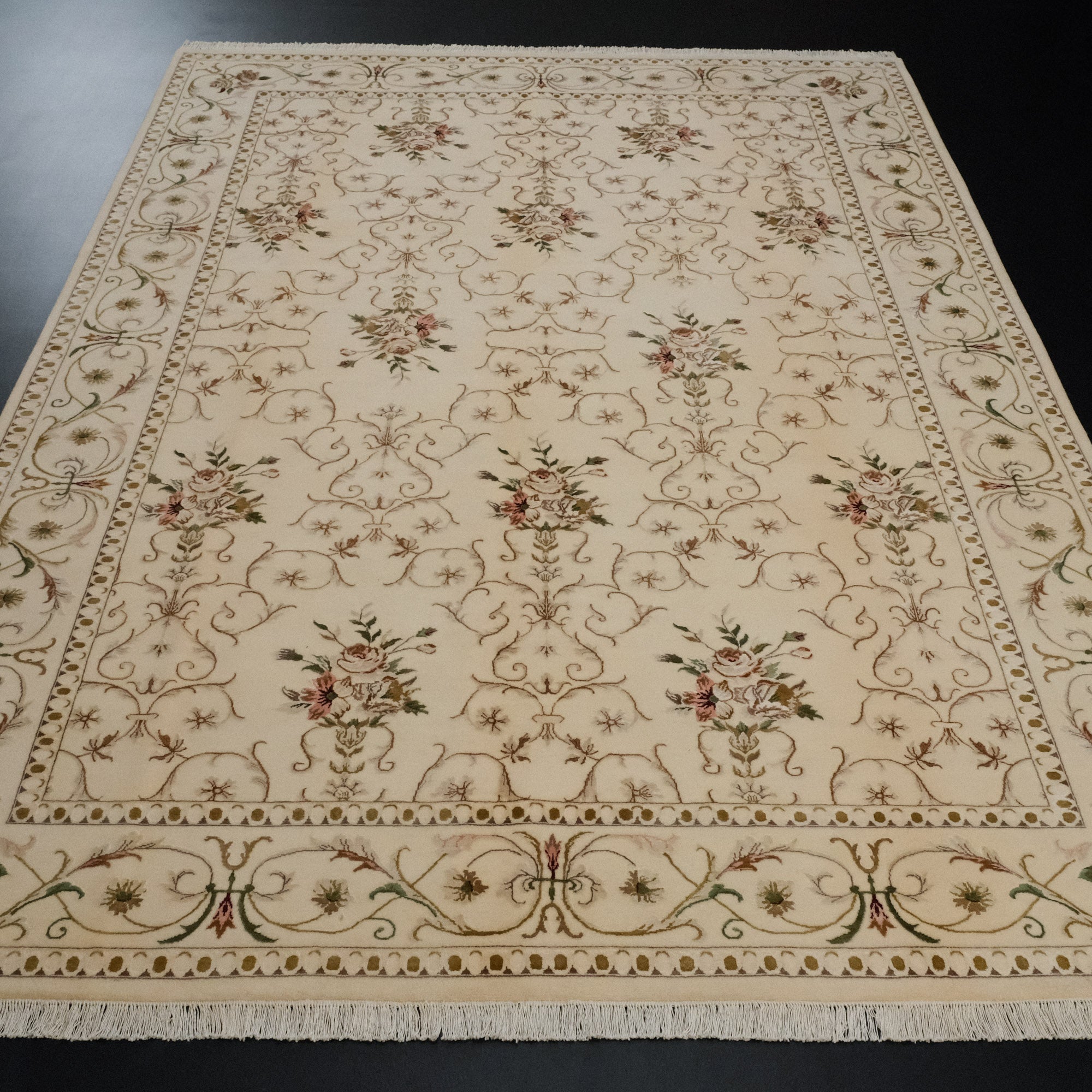 Sultanahmet Series Floral Design Hand Woven Carpet