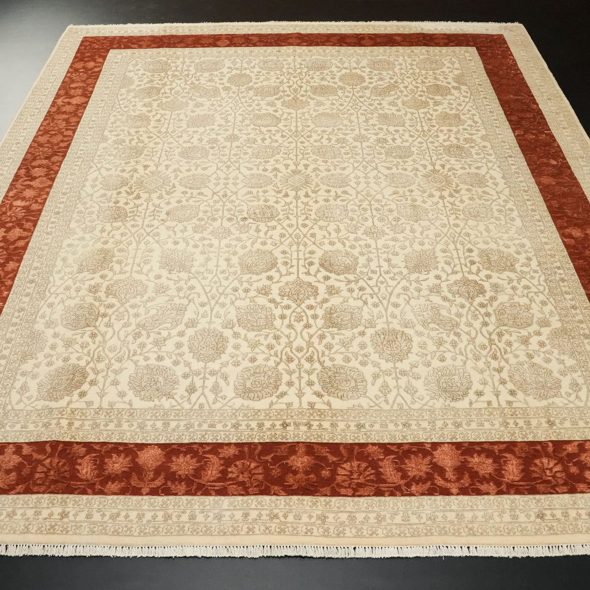 Cream Oushak-Pattern Hand-Knotted Wool Rug, Sultanahmet Series — classical pattern