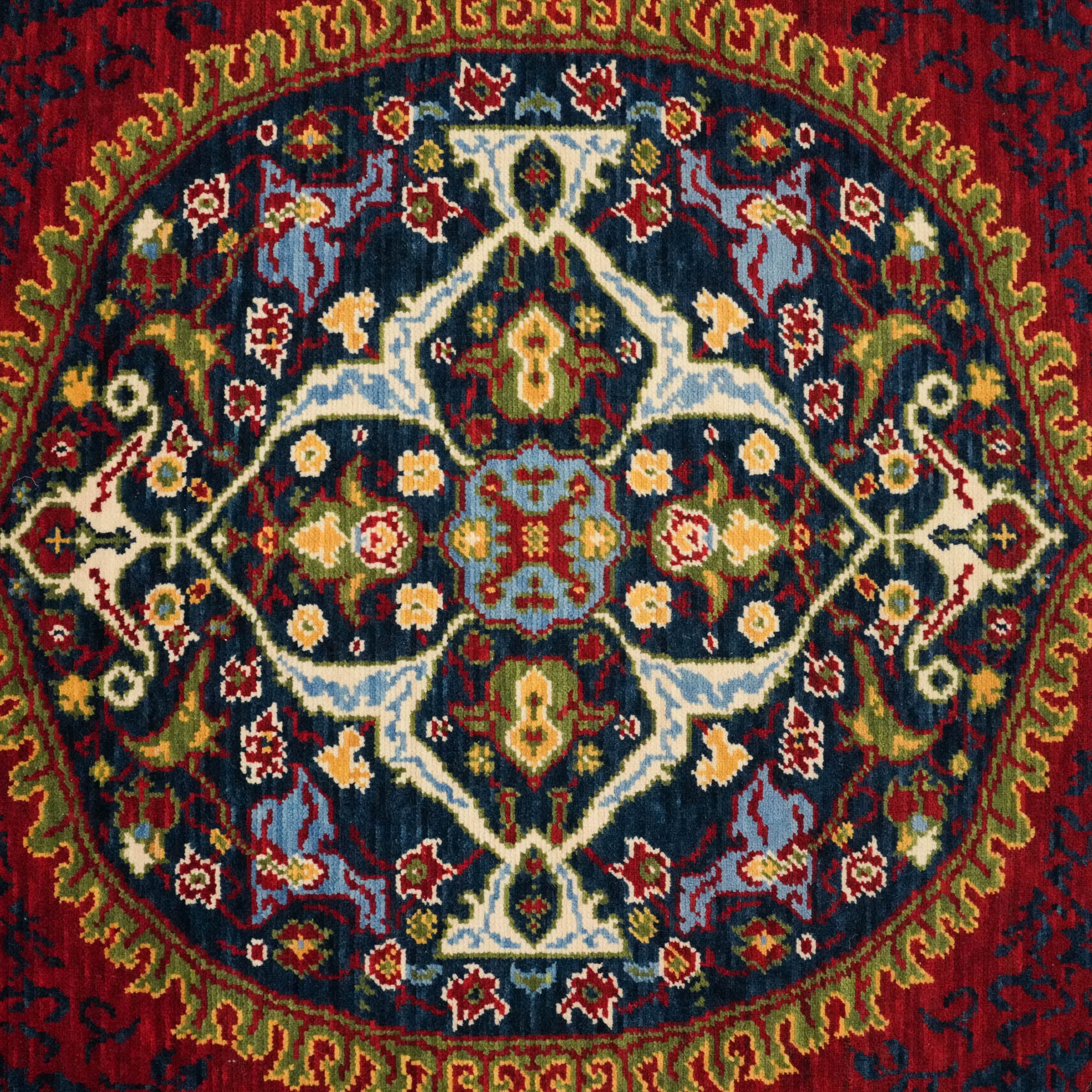 Tempus Serisi Madalyon Desenli Kırmızı Yuvarlak Yün Tezgah Dokuma Halı