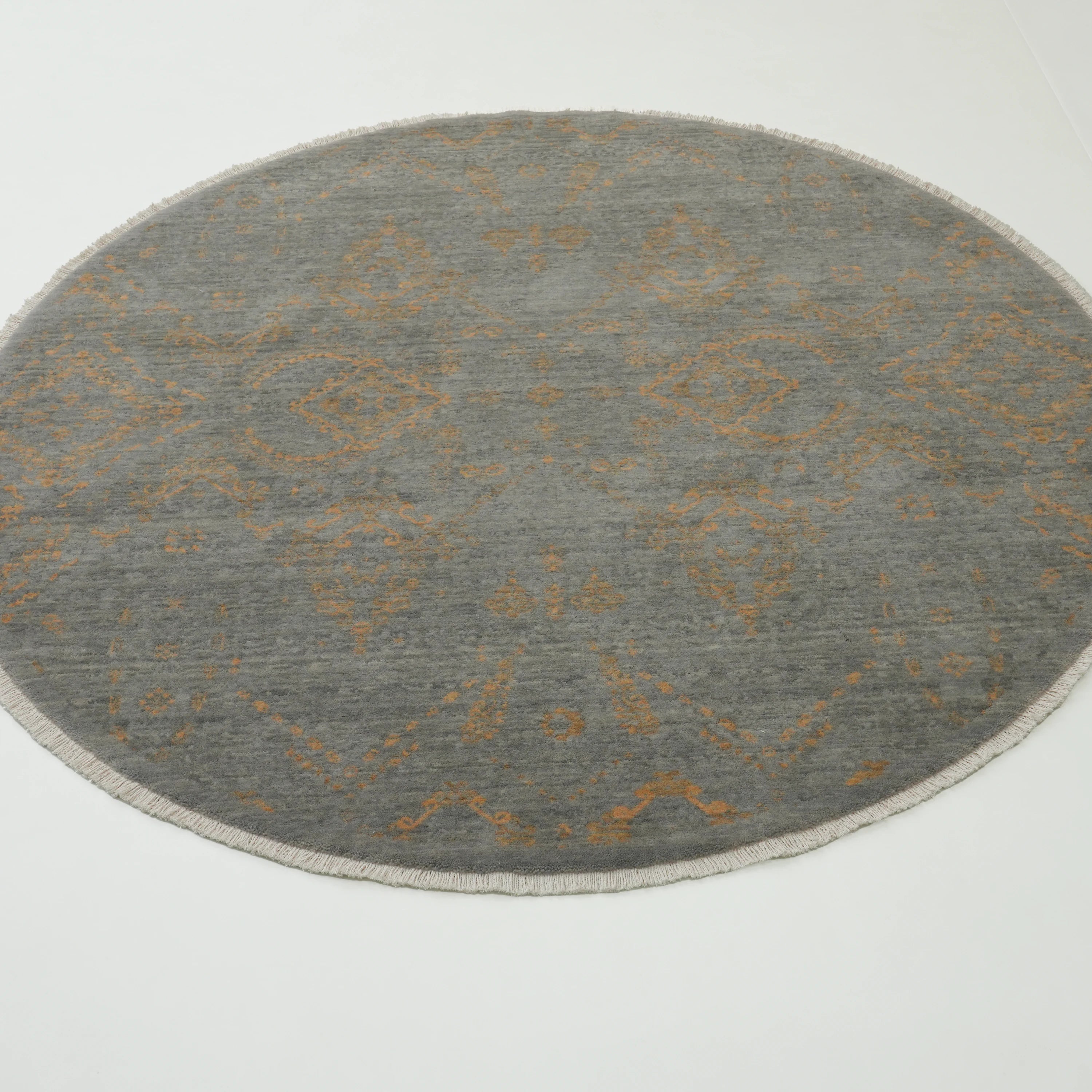 Tempus Serisi Vintage Desenli Gri Yün Tezgah Dokuma Yuvarlak Halı
