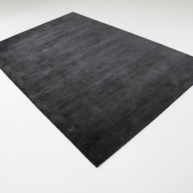 Tezgah Dokuma Sade Desenli %100 Yün Antrasit Halı, 140x200 – 250x350 cm — Halıcızade