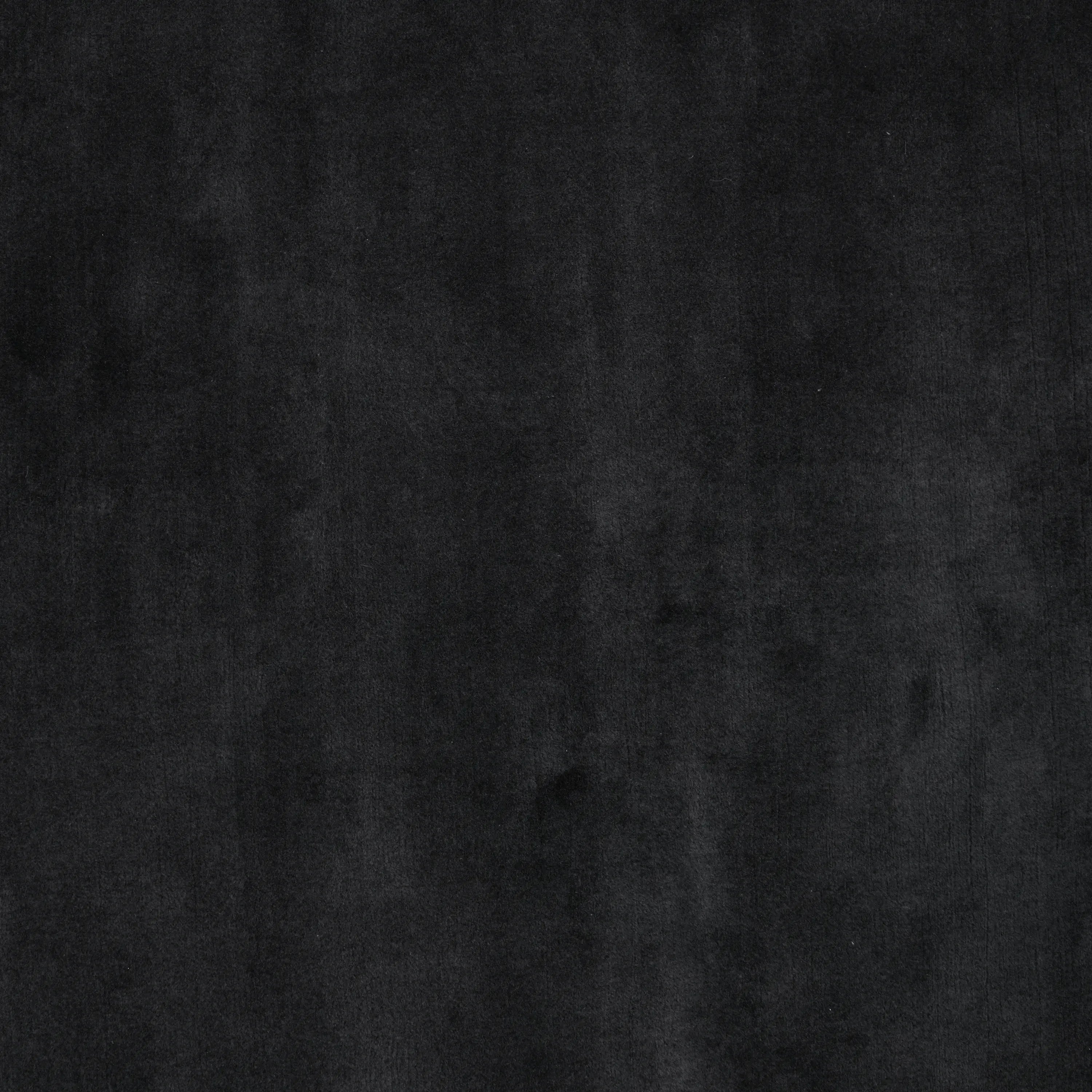 Hand Woven Plain Patterned Anthracite Carpet