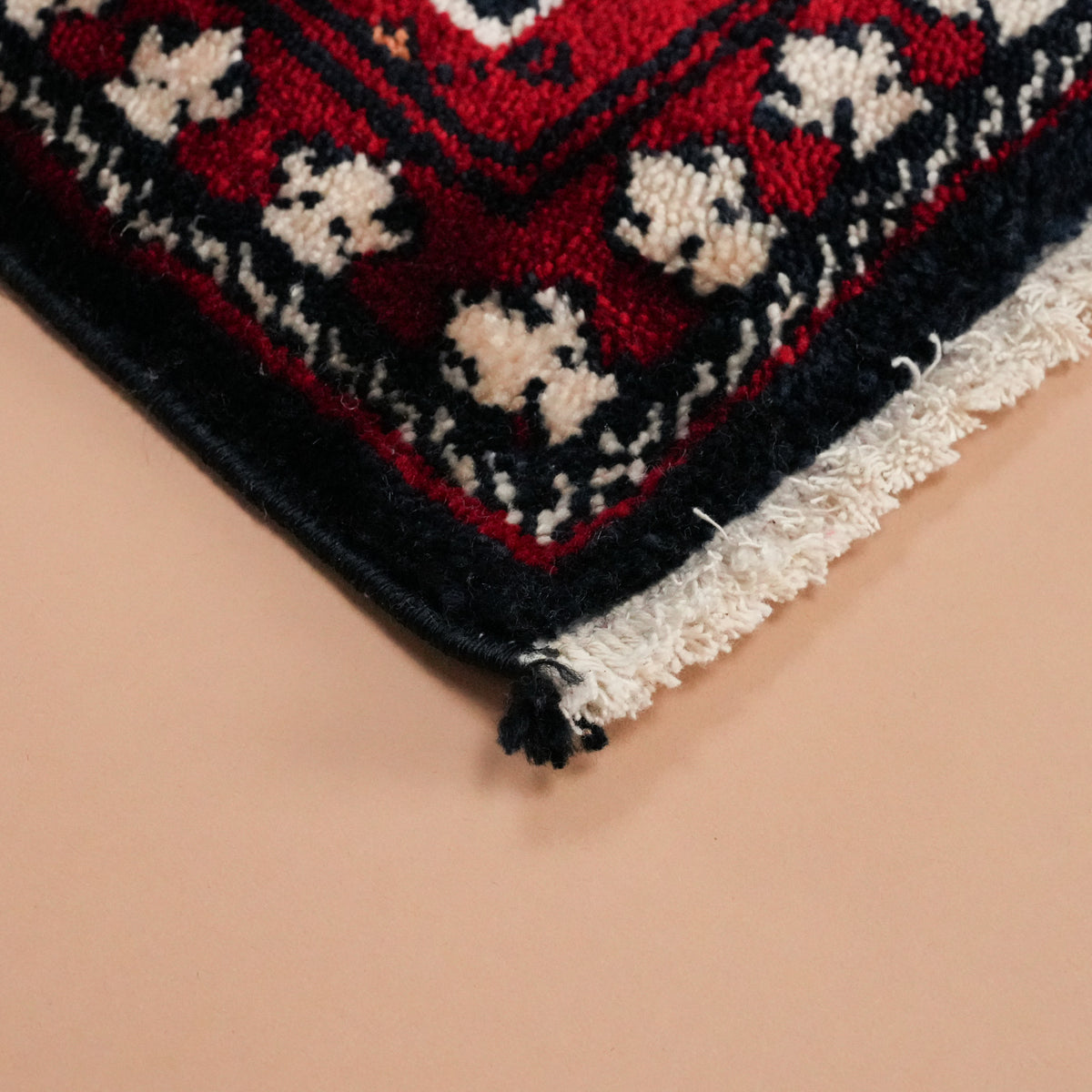 Tezgah Dokuma Tencel Bordo Seccade Halı — doğal elyaf