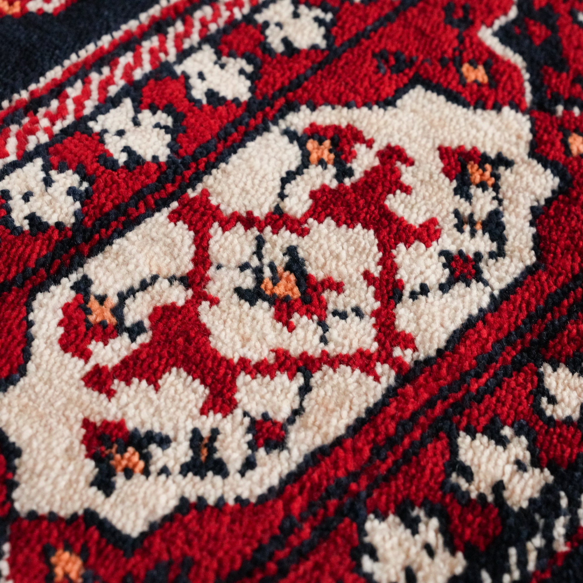 Tezgah Dokuma Tencel Burgundy Seccade Rug