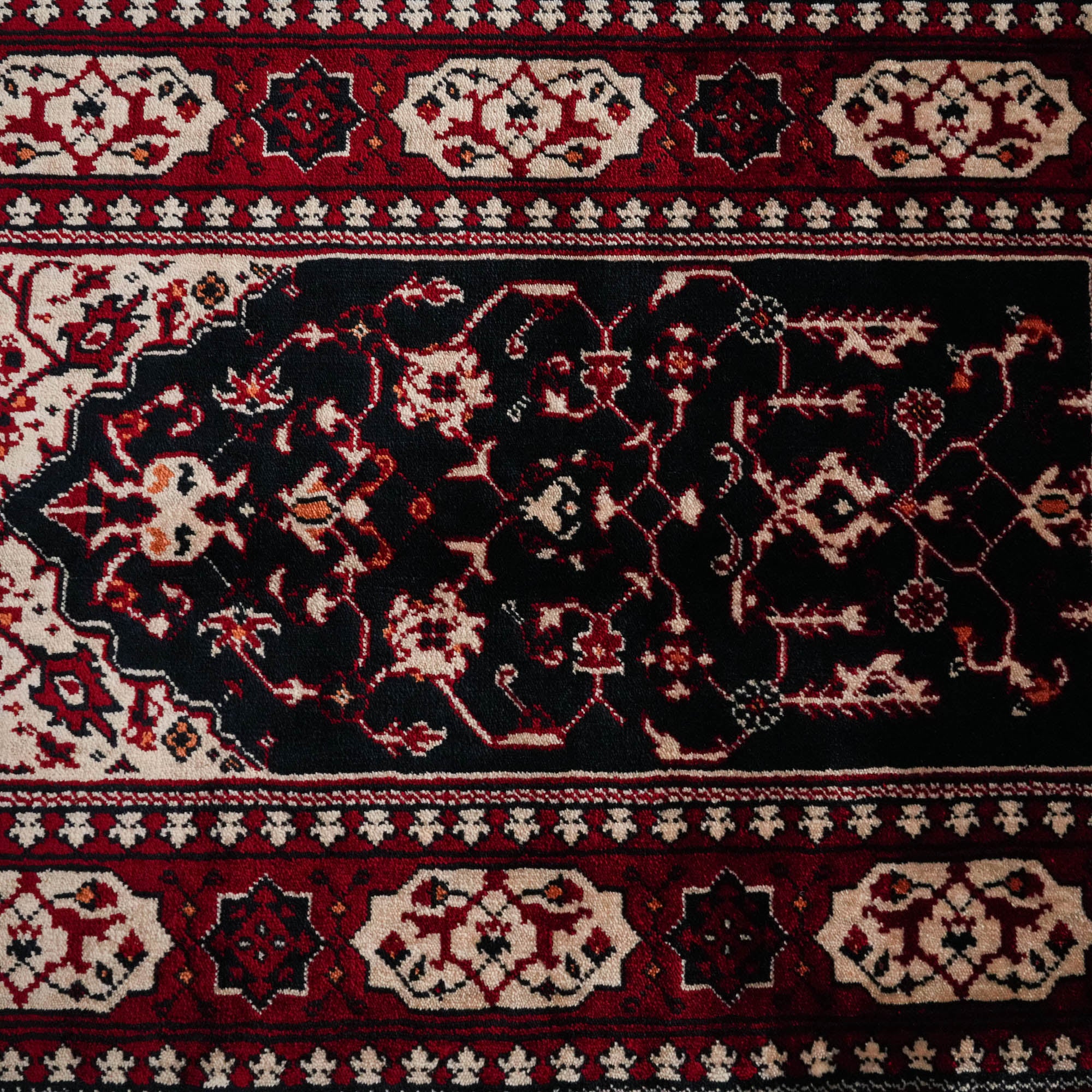 Tezgah Dokuma Tencel Burgundy Seccade Rug