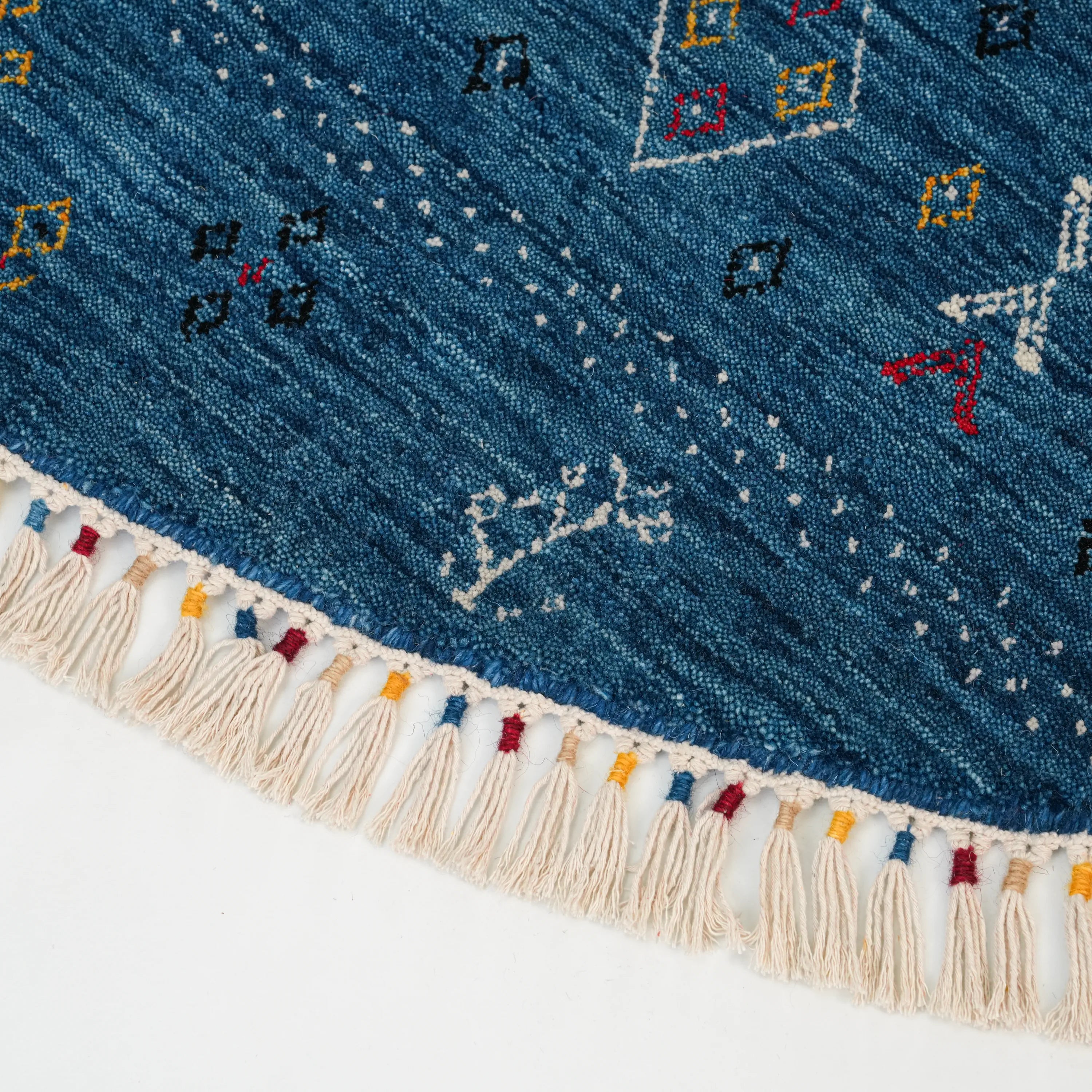 Urkum Serisi Otantik Desenli Mavi Yün Tezgah Dokuma Yuvarlak Halı