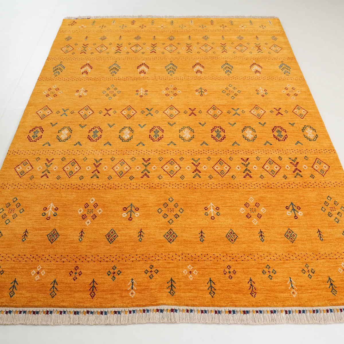Urkum Serisi Otantik Desenli Sarı Yün Tezgah Dokuma Halı — 60x90, 90x150, 120x180, 90x300 cm