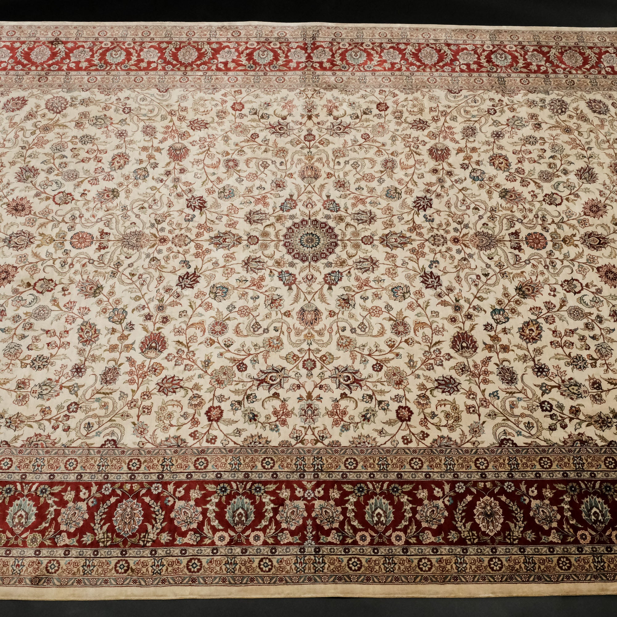 Uşak Frame Patterned Hand Woven Cream Silk Carpet