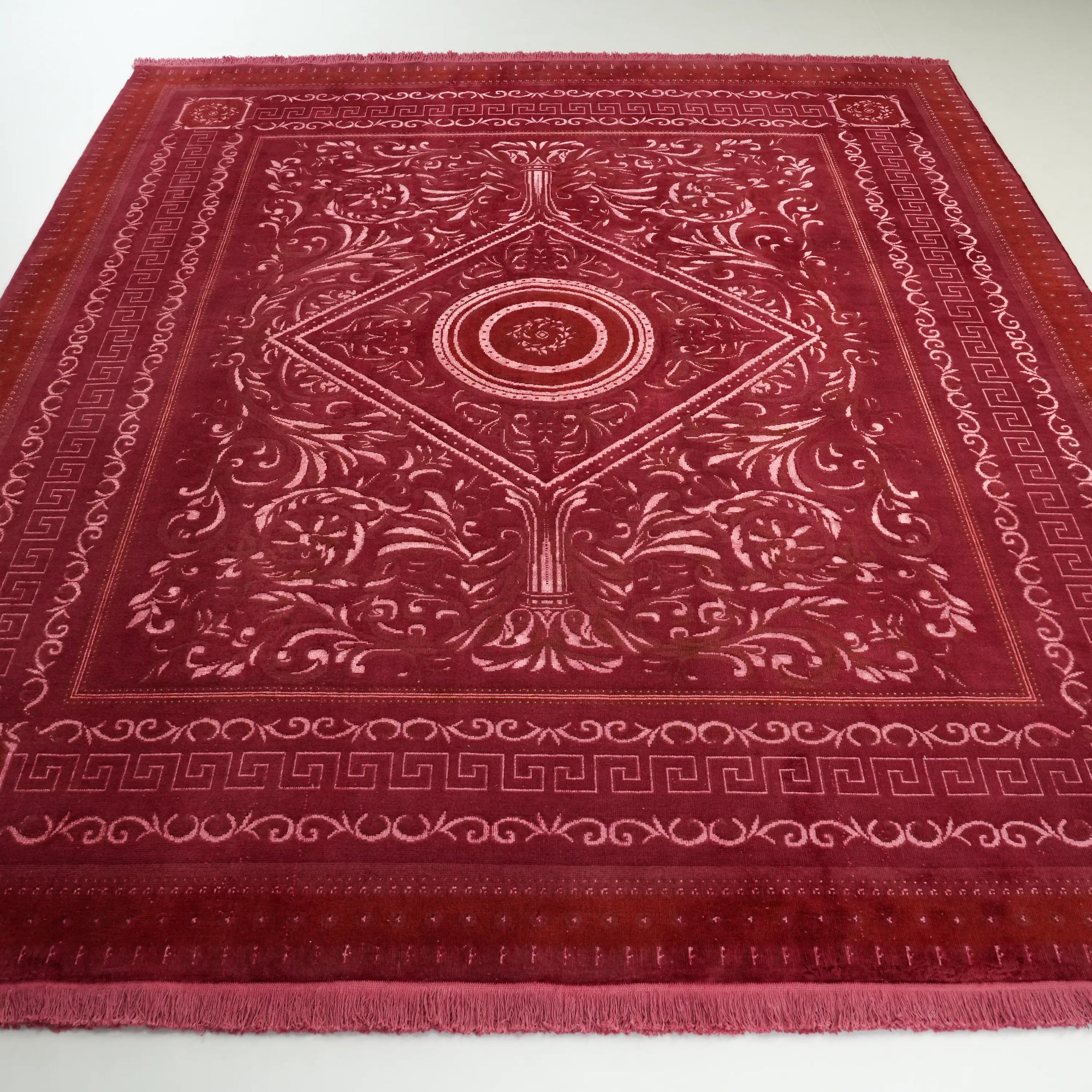 Versace Serisi El Dokuma Versace Desenli İpekli Kırmızı Halı — 250x300 cm