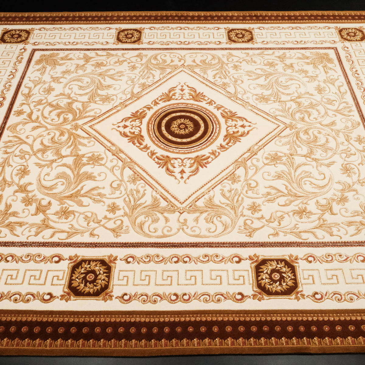 Versace Serisi Saf İpekli Versace Desenli Kahverengi Halı — yün