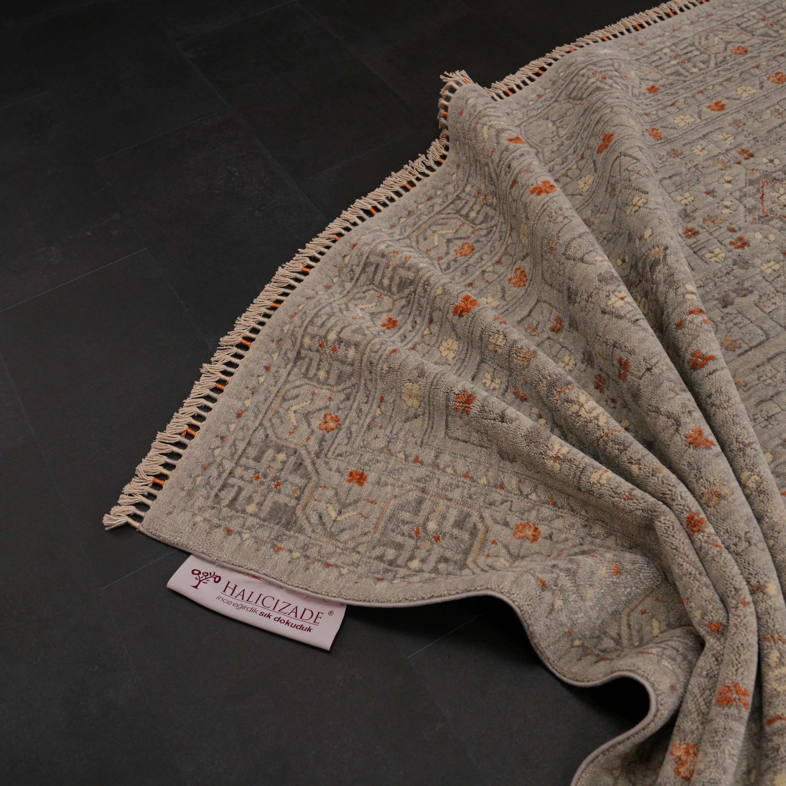 Zade Serisi Afgan Desenli Gri Tezgah Dokuma Doğal Halı