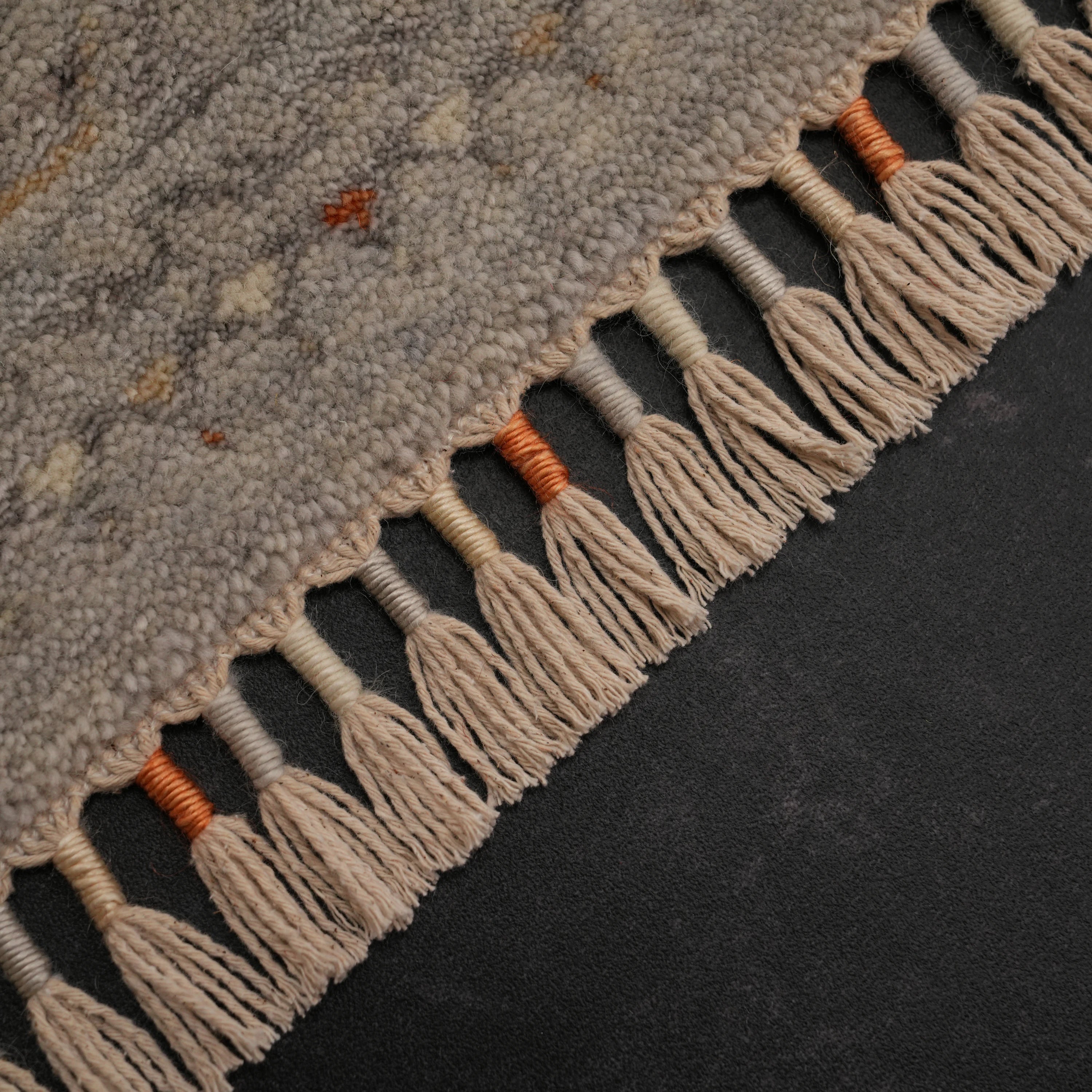 Zade Serisi Afgan Desenli Gri Tezgah Dokuma Doğal Halı