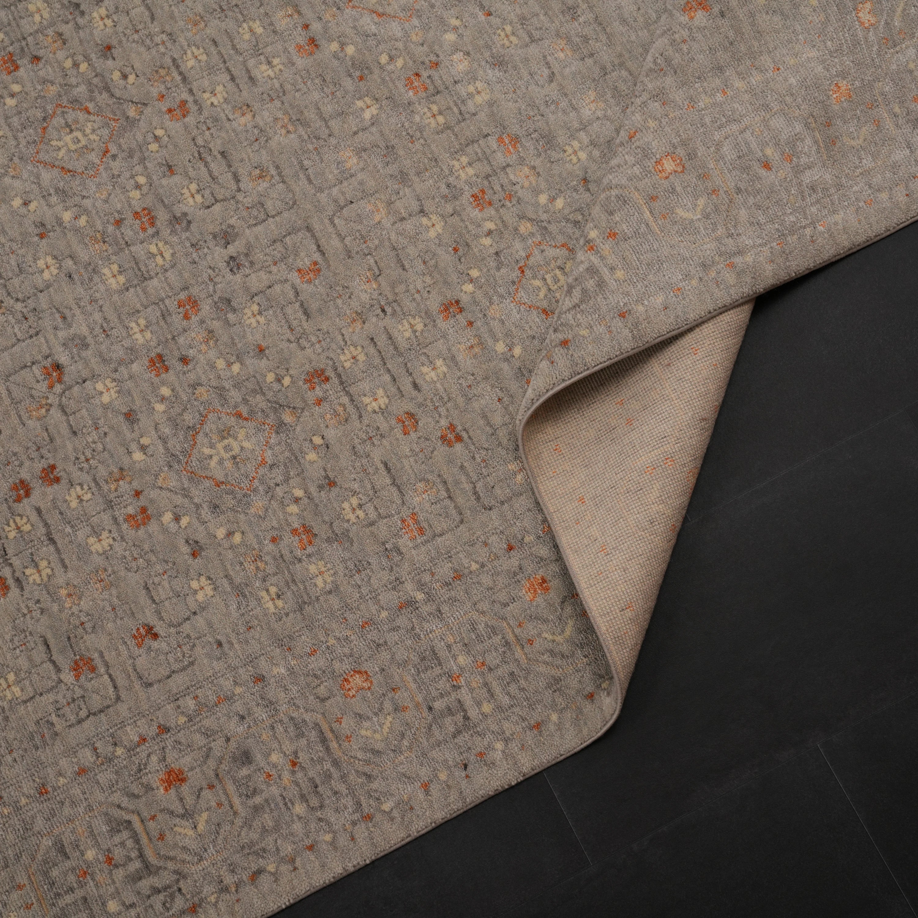 Zade Serisi Afgan Desenli Gri Tezgah Dokuma Doğal Halı