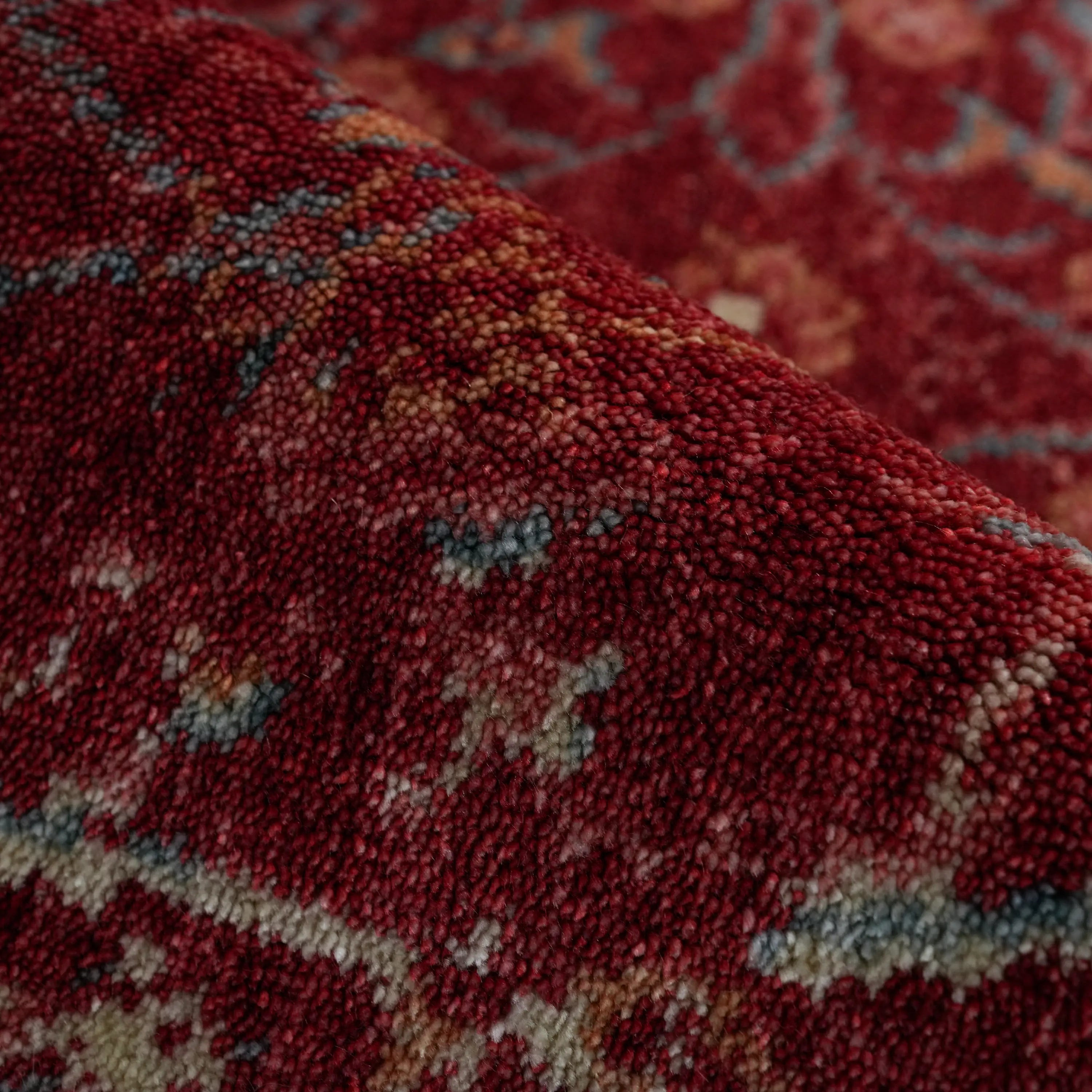 Zade Serisi Çiçek Desenli Kırmızı Tezgah Dokuma Doğal Yuvarlak Halı