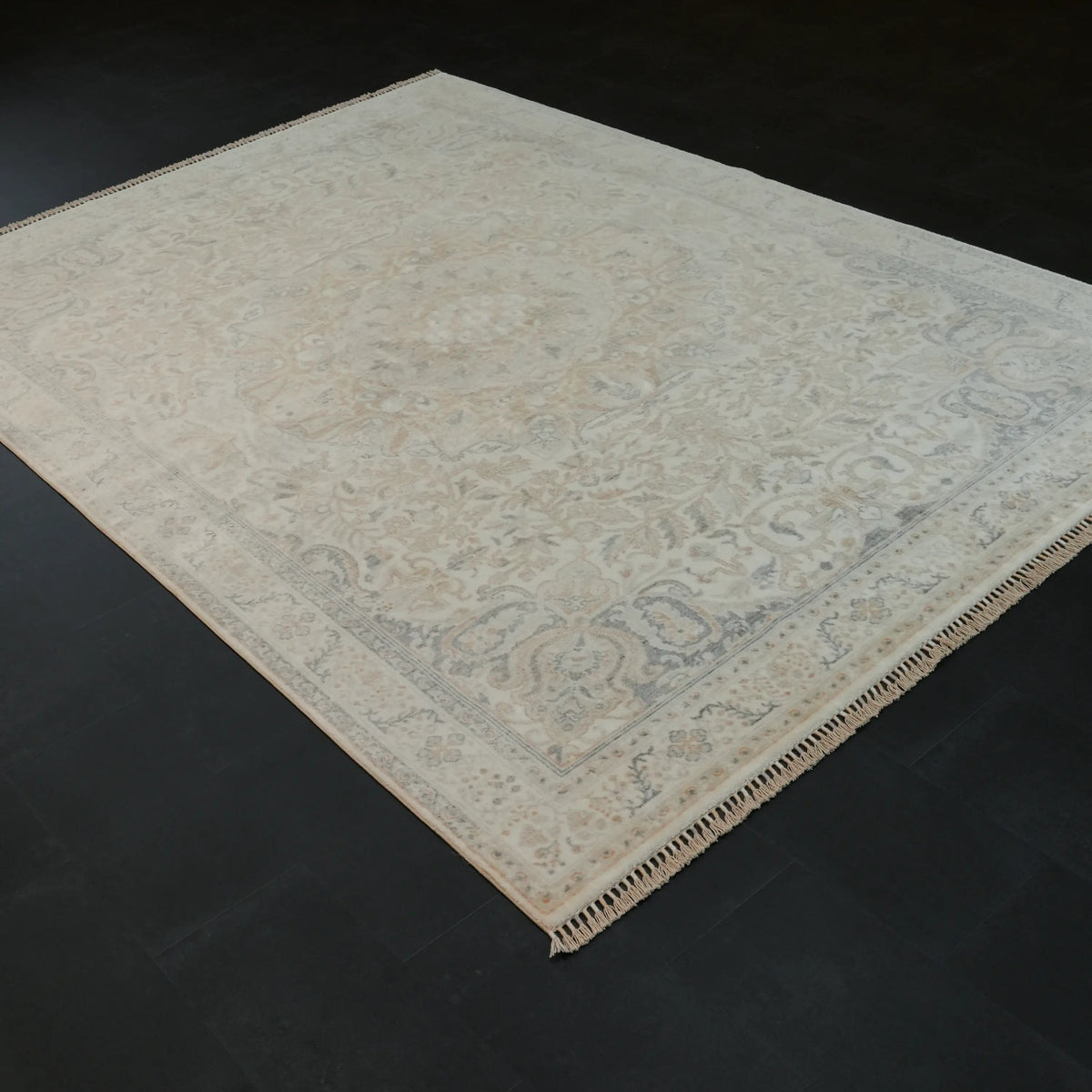 Zade Serisi Madalyon Desenli Krem Tencel Tezgah Dokuma Halı, 200x290 cm — Halıcızade