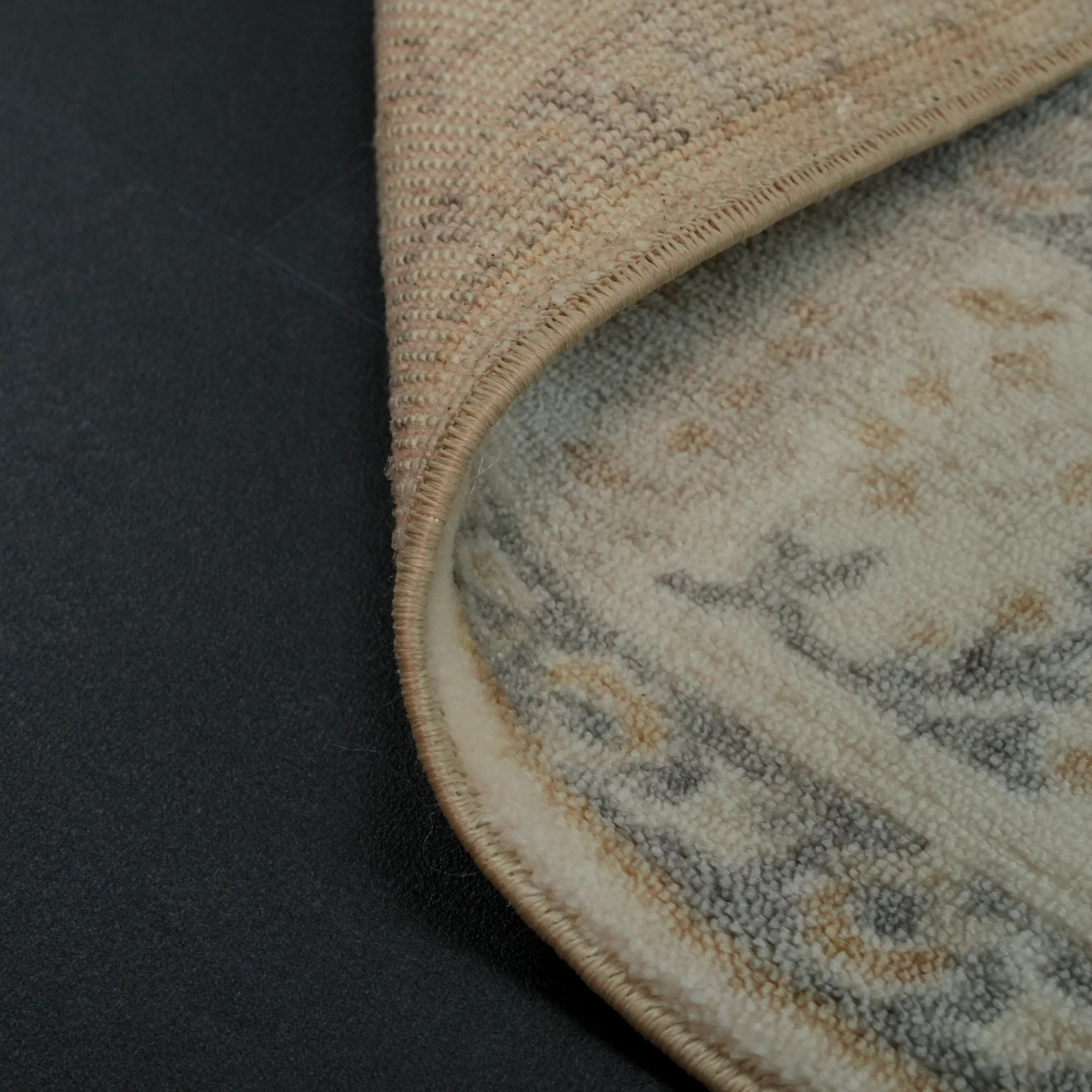 Zade Serisi Madalyon Desenli Krem Tencel Tezgah Dokuma Halı