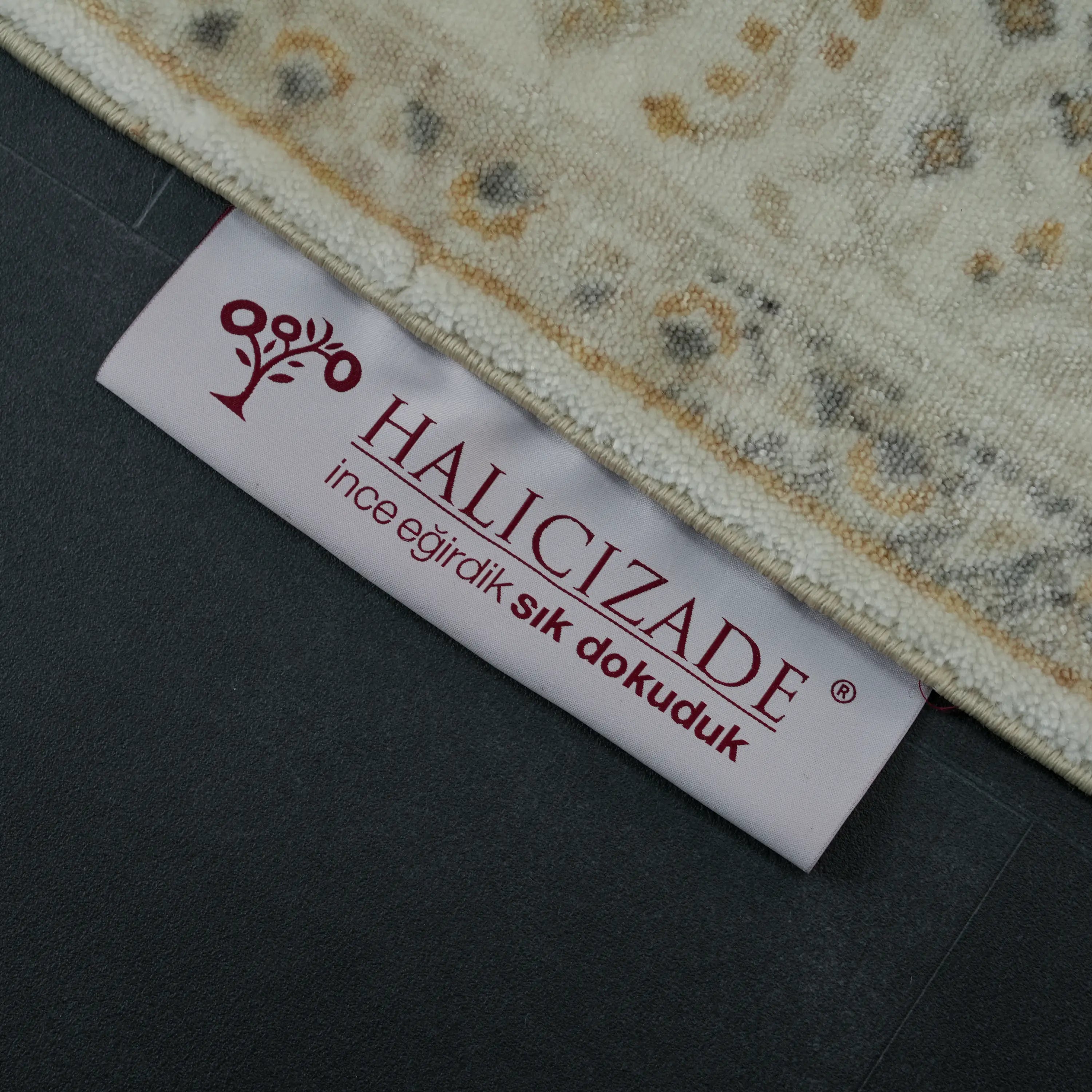 Zade Serisi Madalyon Desenli Krem Tencel Tezgah Dokuma Halı