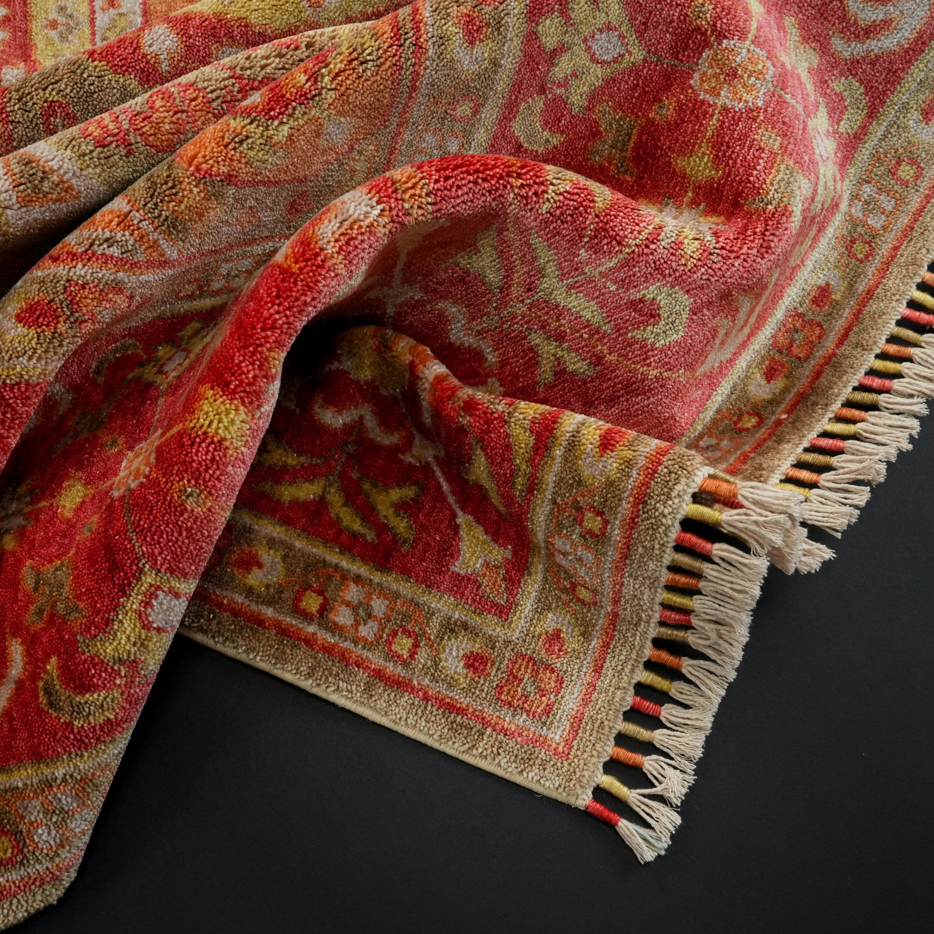 Zade Serisi Memlük Desenli Kırmızı Yeşil Tezgah Dokuma Doğal Halı