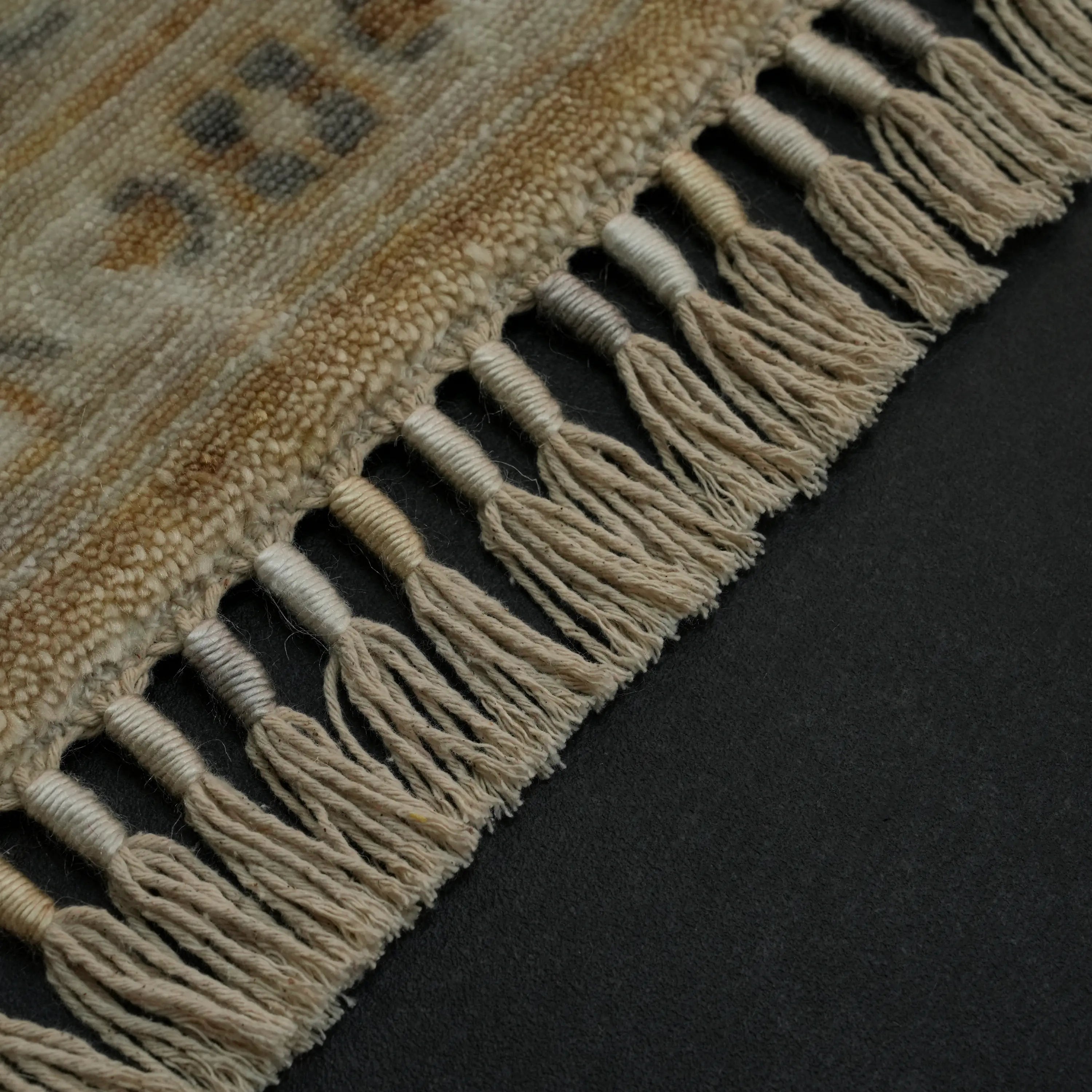 Zade Serisi Memlük Desenli Krem Tencel Tezgah Dokuma Halı