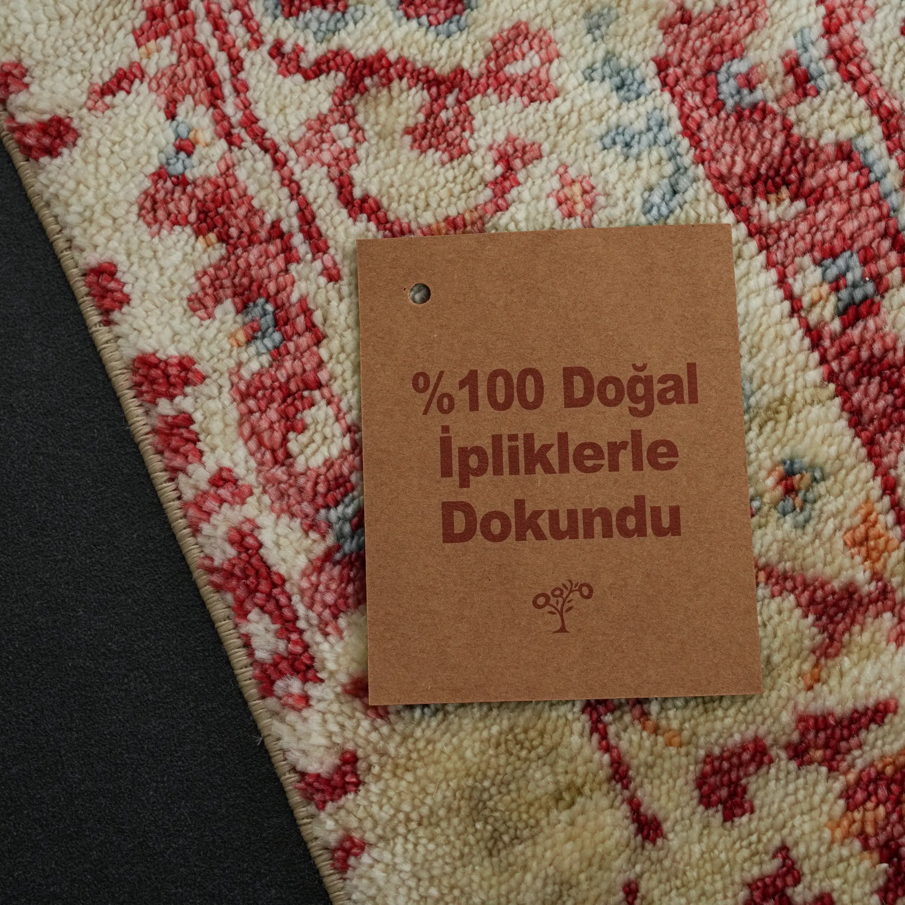 Zade Serisi Vintage Desenli Kırmızı Tencel Tezgah Dokuma Halı