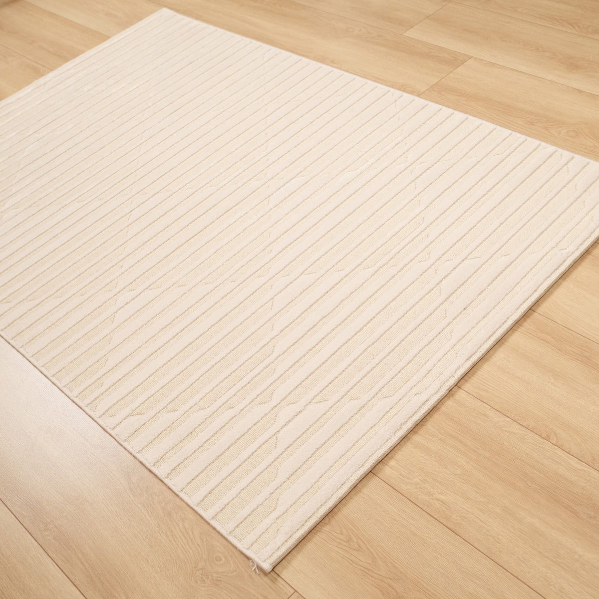 Zenith Serisi Çizgi Desenli Makine Dokuma Halı, krem, 80x150 – 240x340 cm — Halıcızade